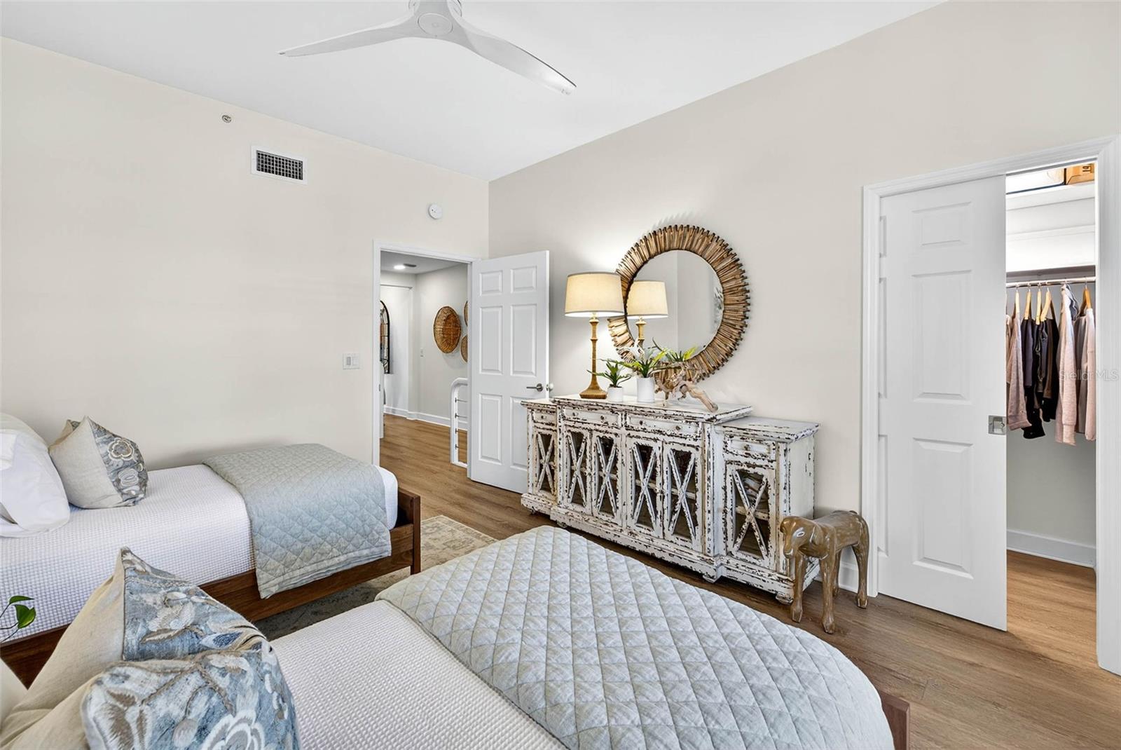 Image 31 of 100 For 330 8th Avenue N 5