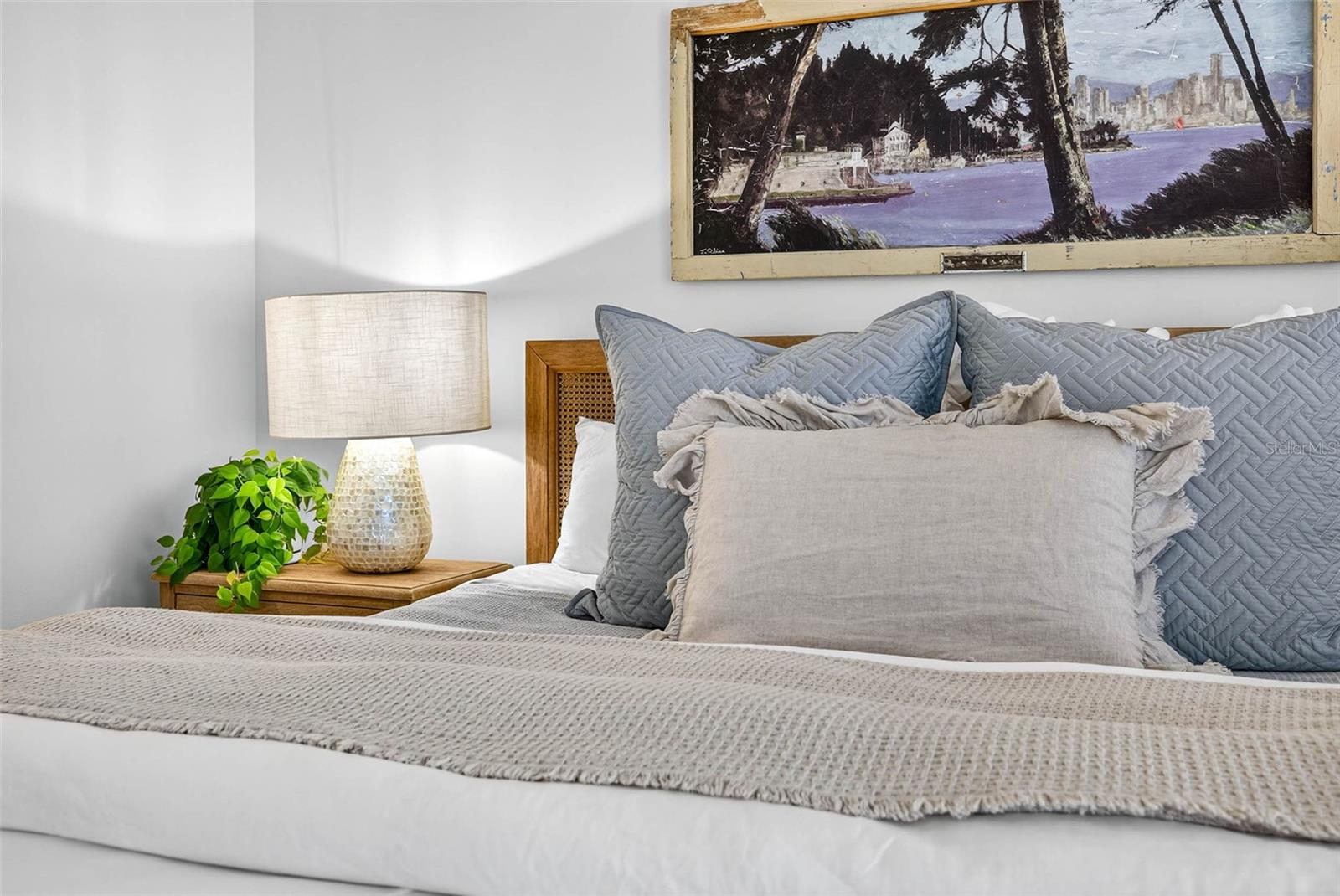 Image 37 of 100 For 330 8th Avenue N 5