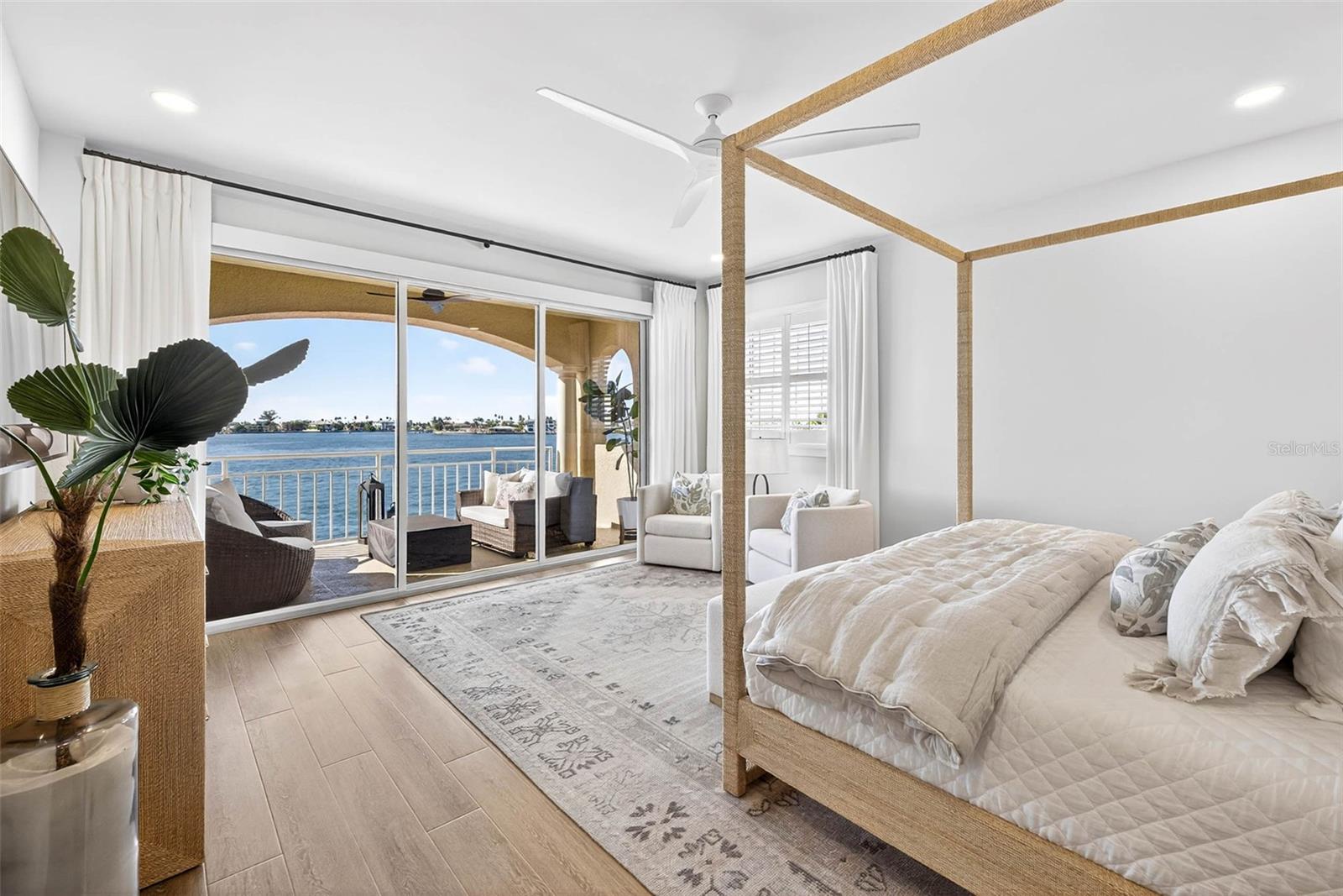 Image 41 of 100 For 330 8th Avenue N 5