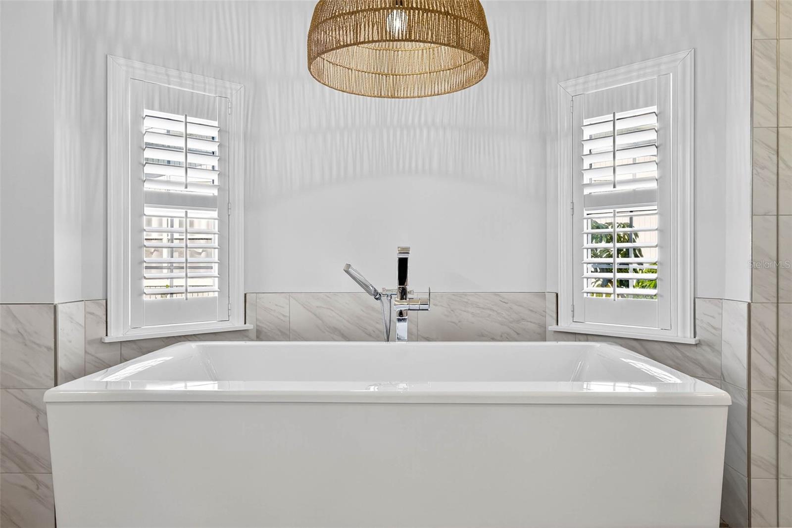 Image 51 of 100 For 330 8th Avenue N 5