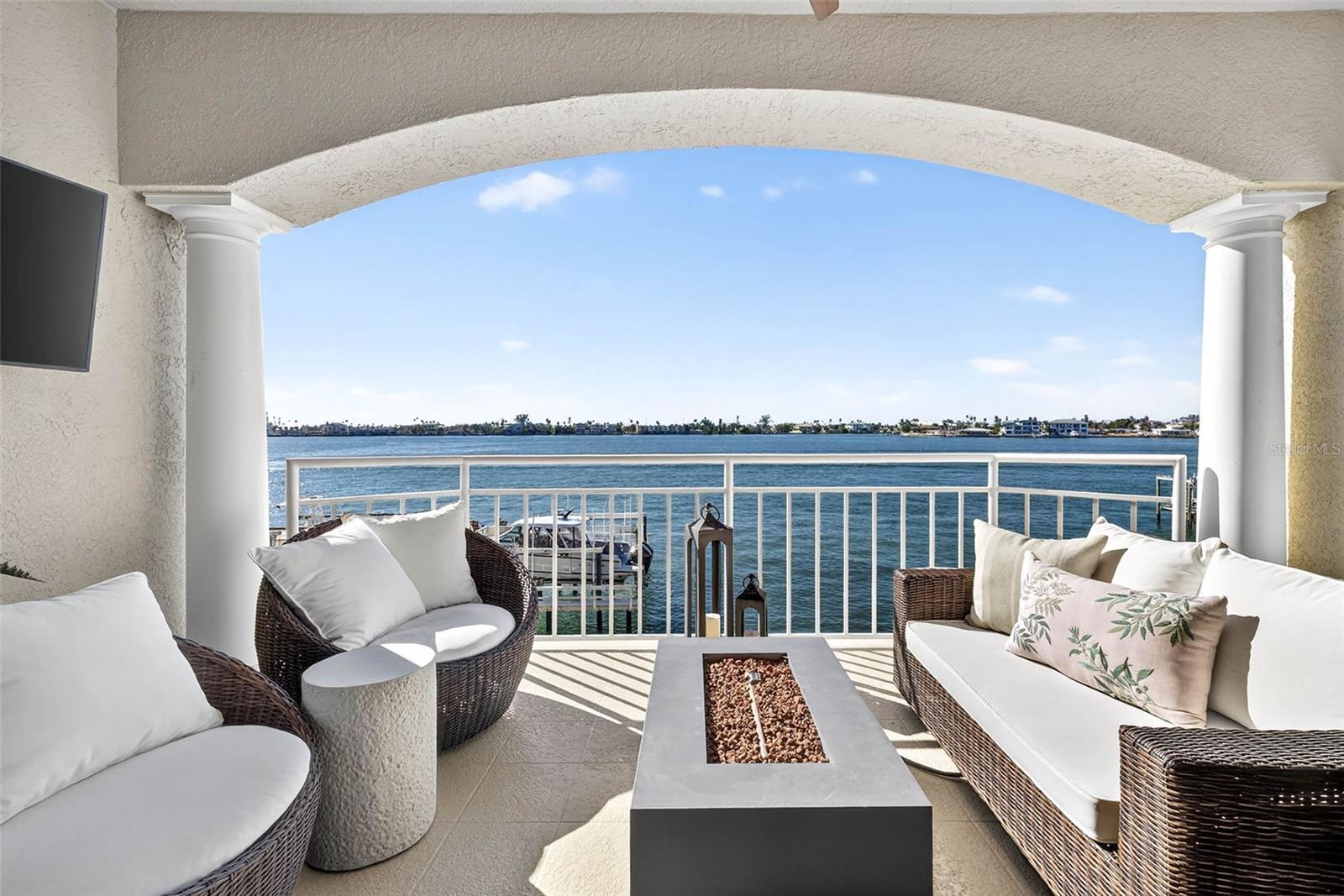 Image 57 of 100 For 330 8th Avenue N 5