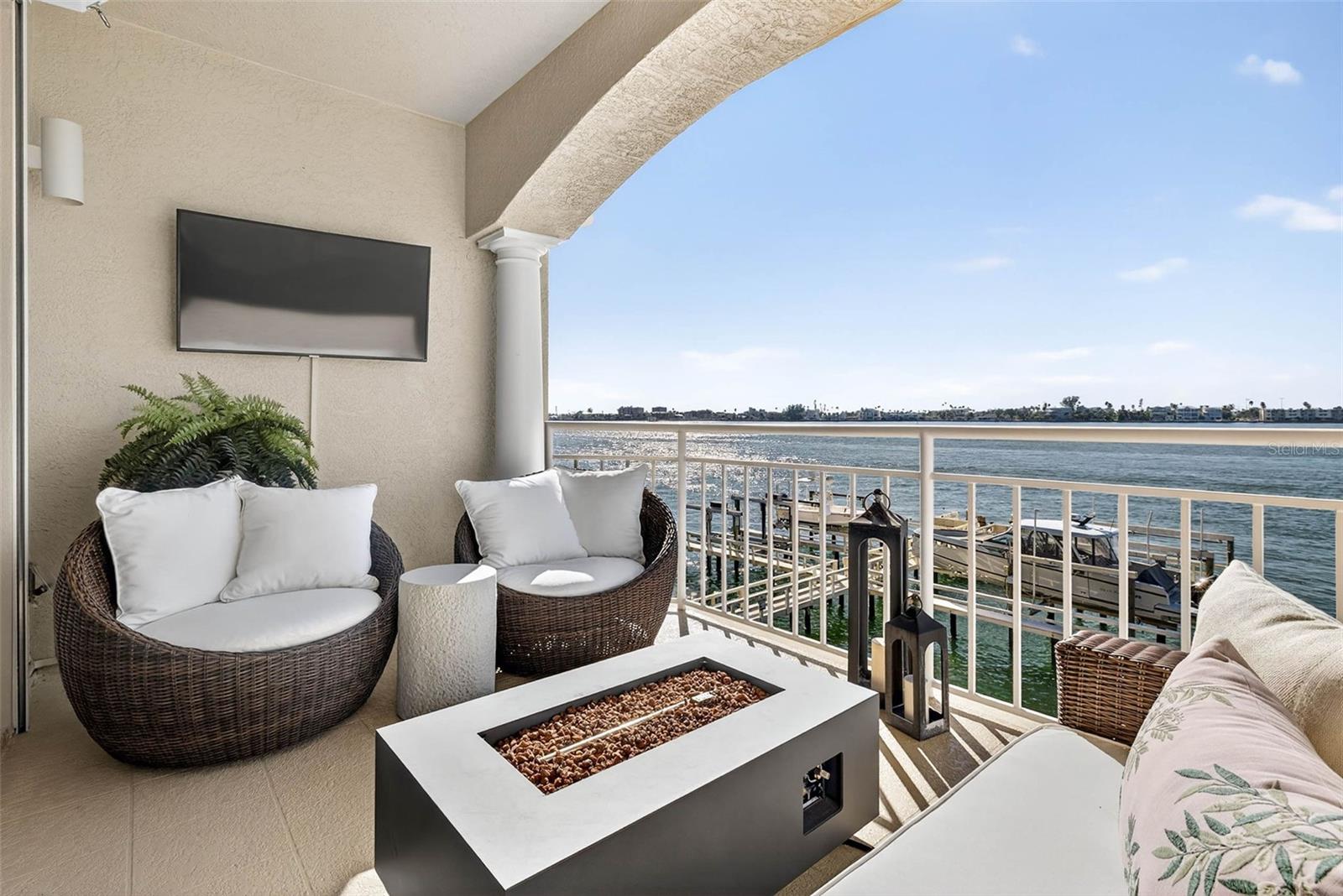 Image 58 of 100 For 330 8th Avenue N 5