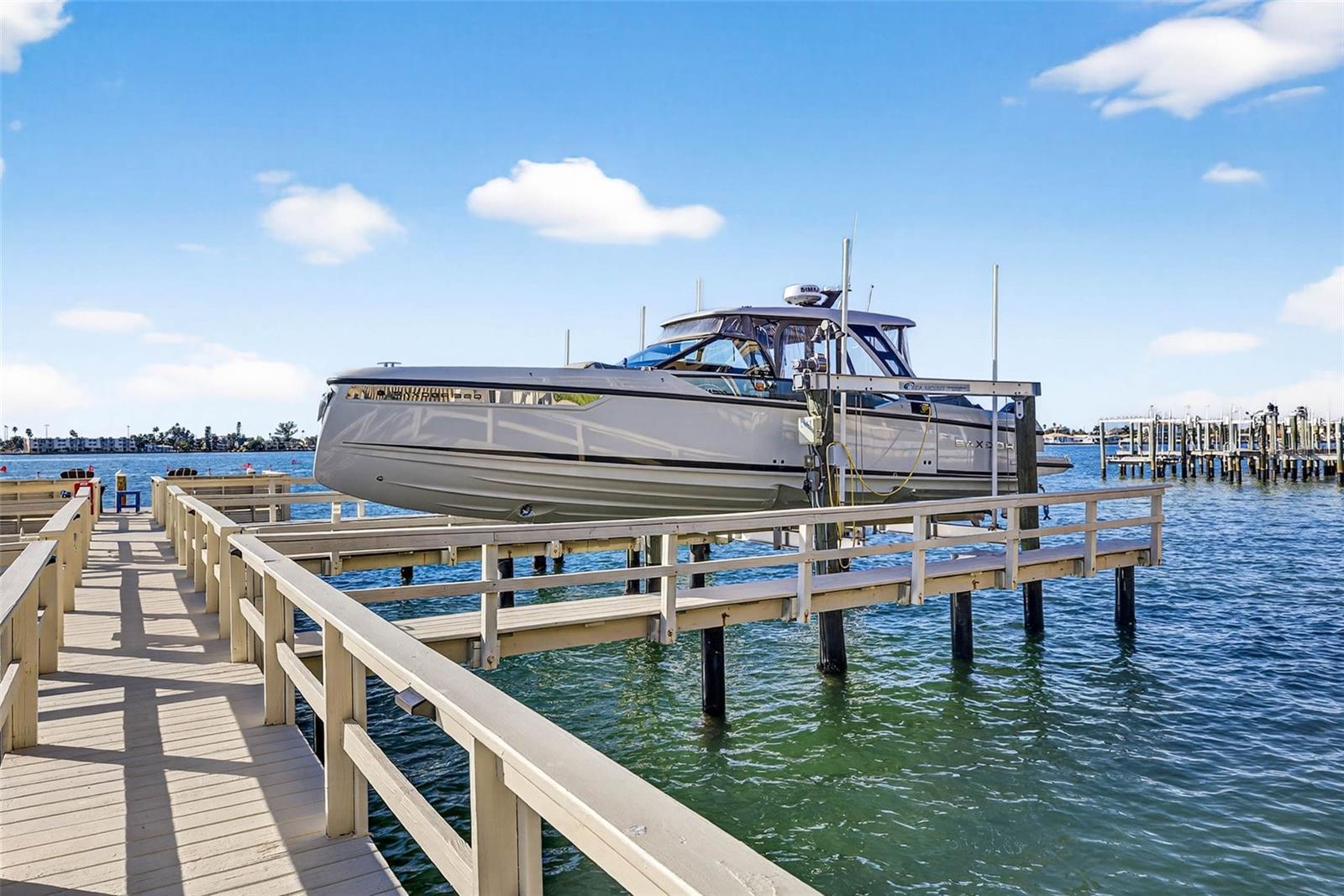 Image 71 of 100 For 330 8th Avenue N 5