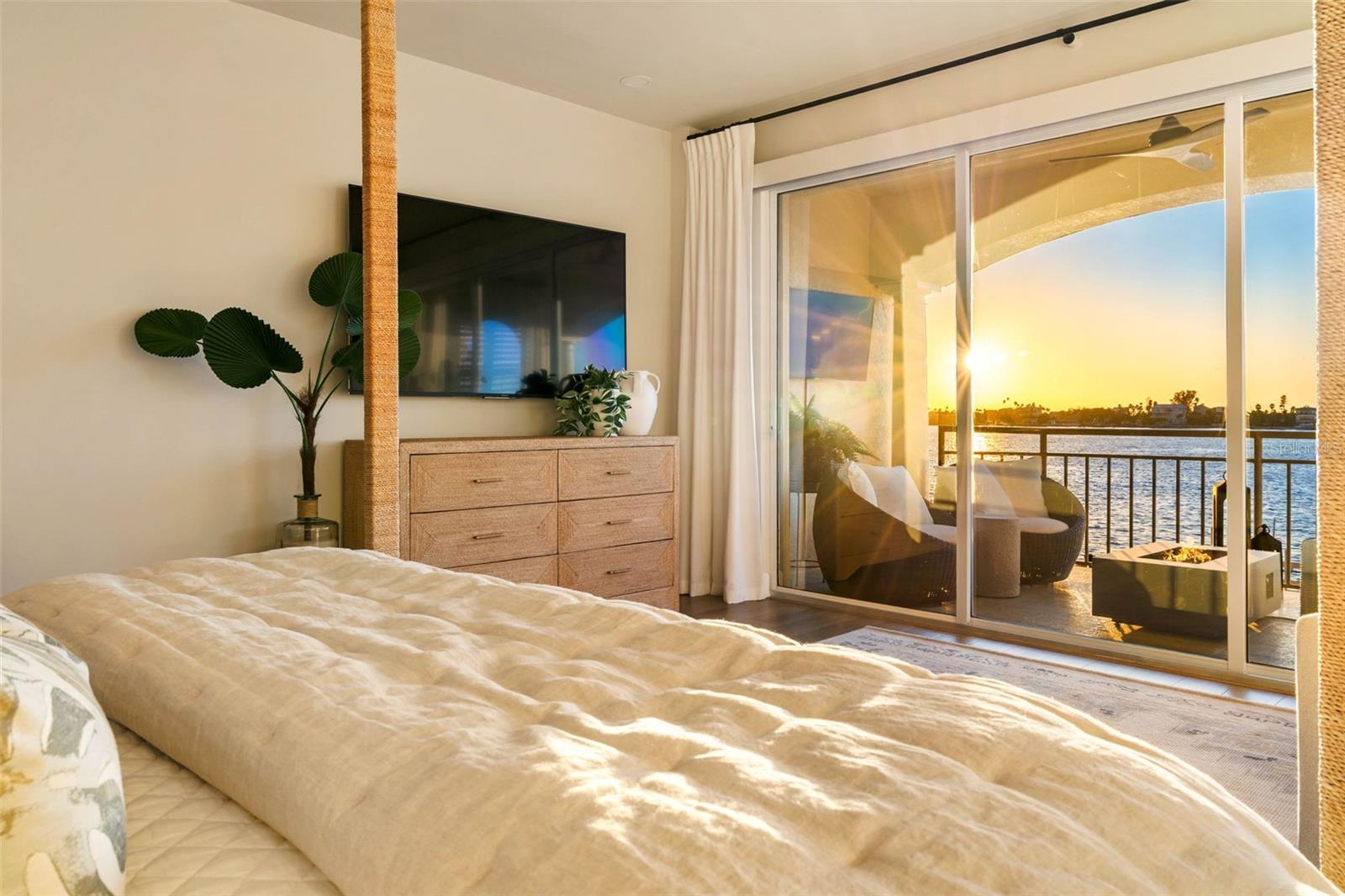 Image 90 of 100 For 330 8th Avenue N 5