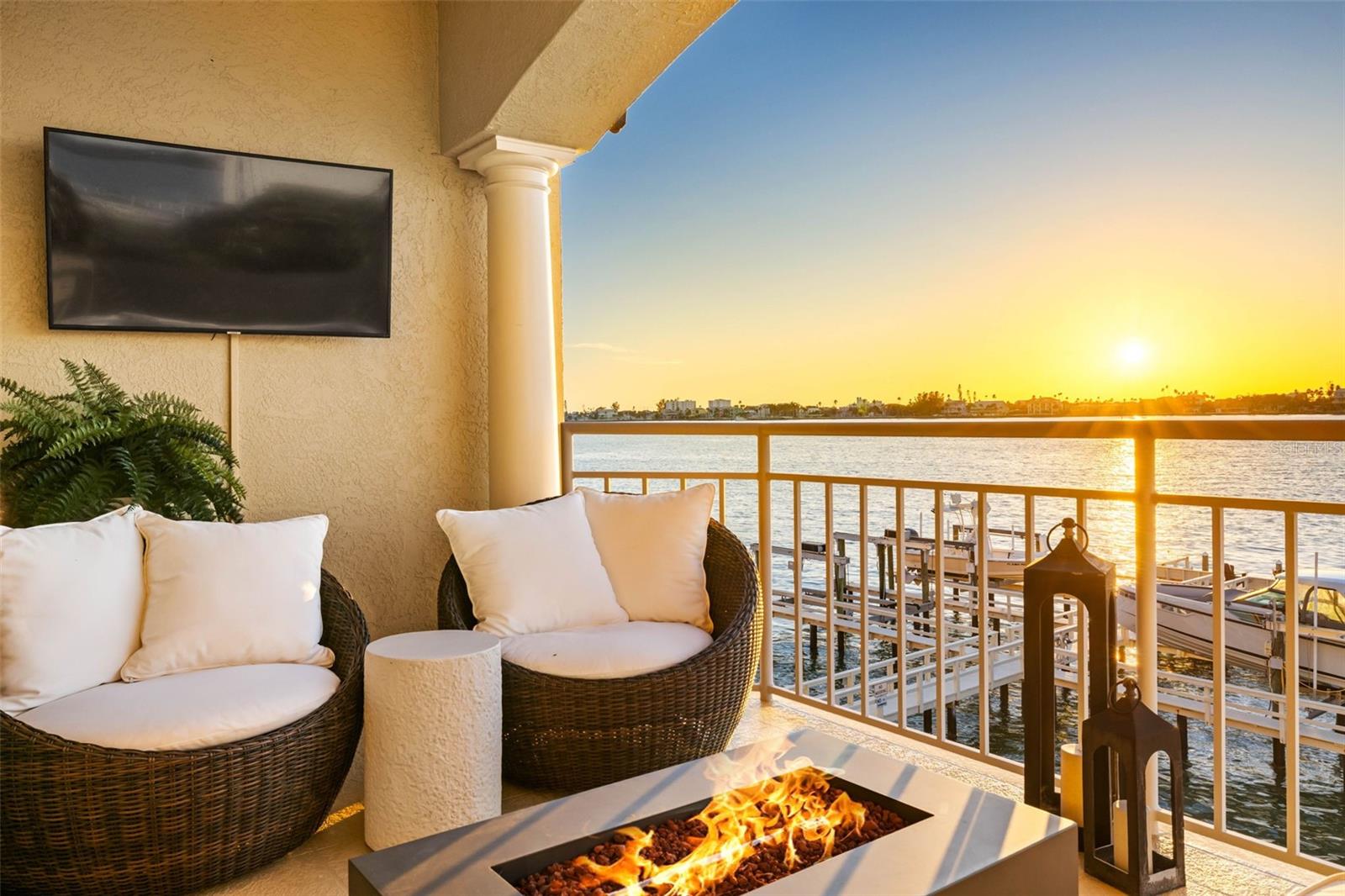 Image 95 of 100 For 330 8th Avenue N 5