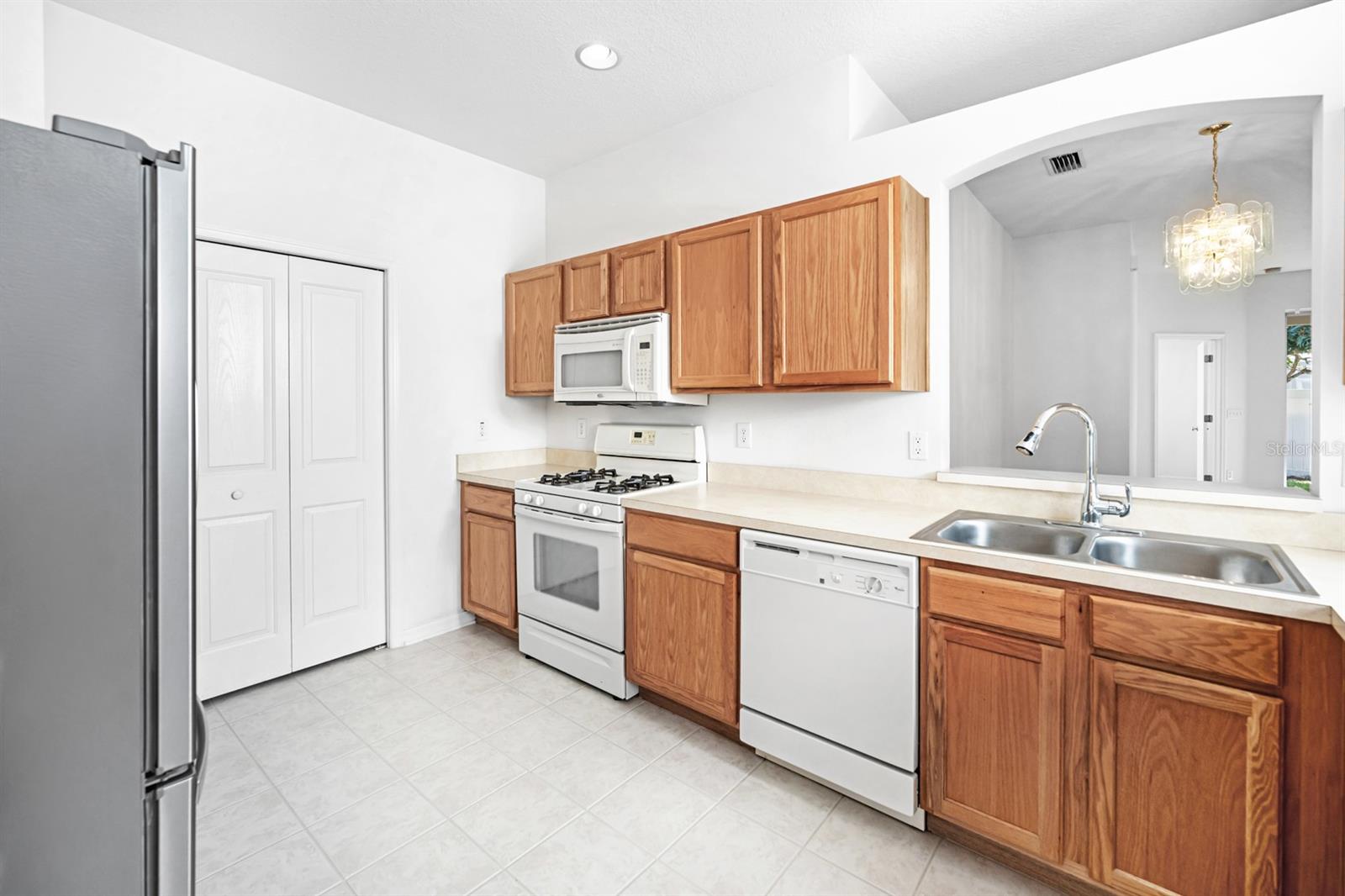 Image 14 of 40 For 19438 Everton Place