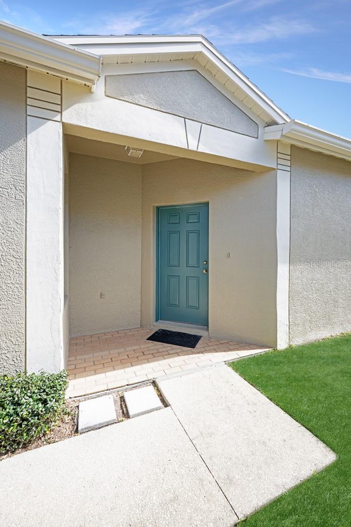 Image 5 of 40 For 19438 Everton Place