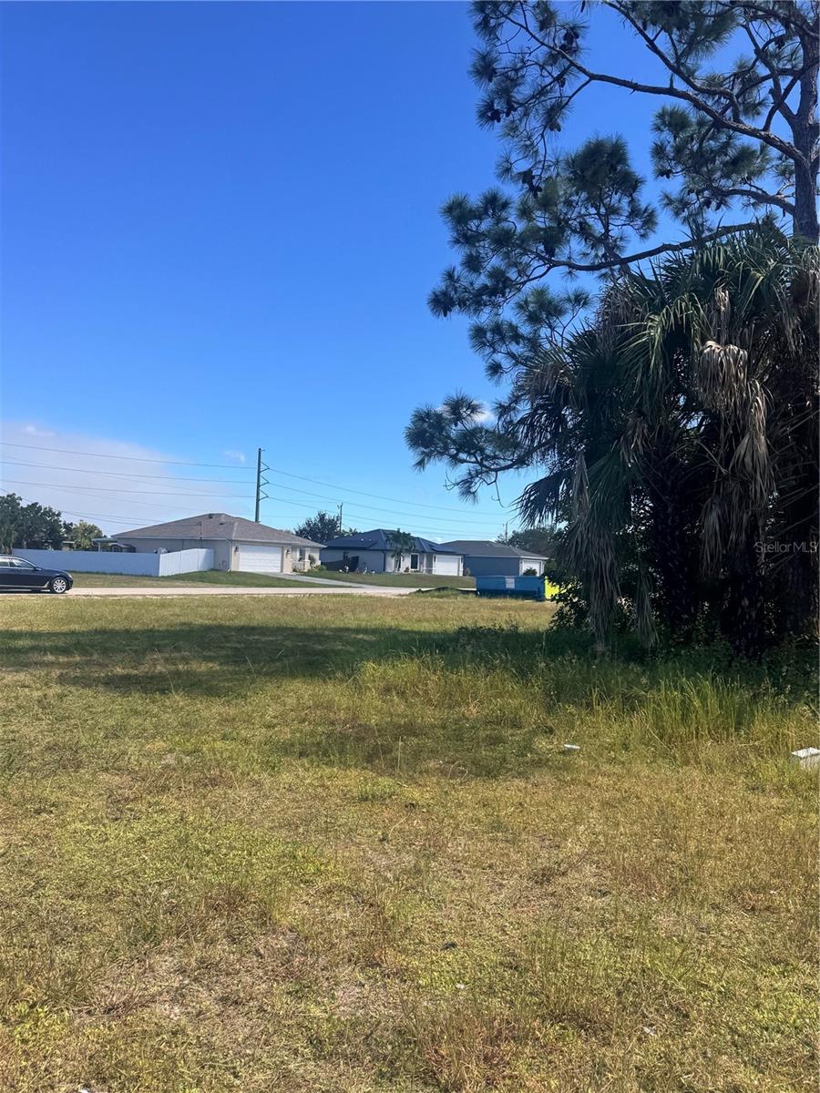 Image 3 of 5 For 322 27th Street