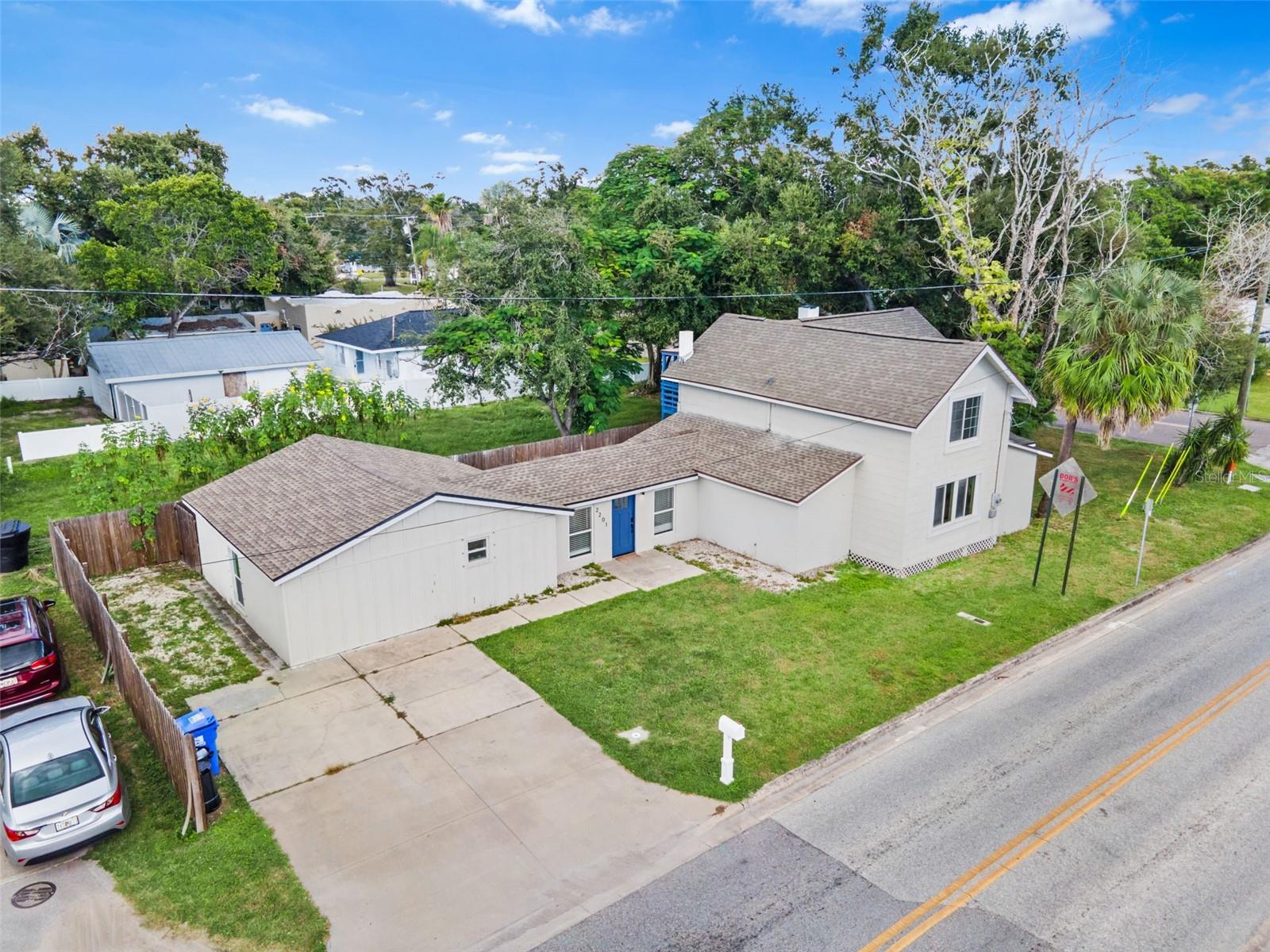 Image 14 of 37 For 2201 50th Avenue N