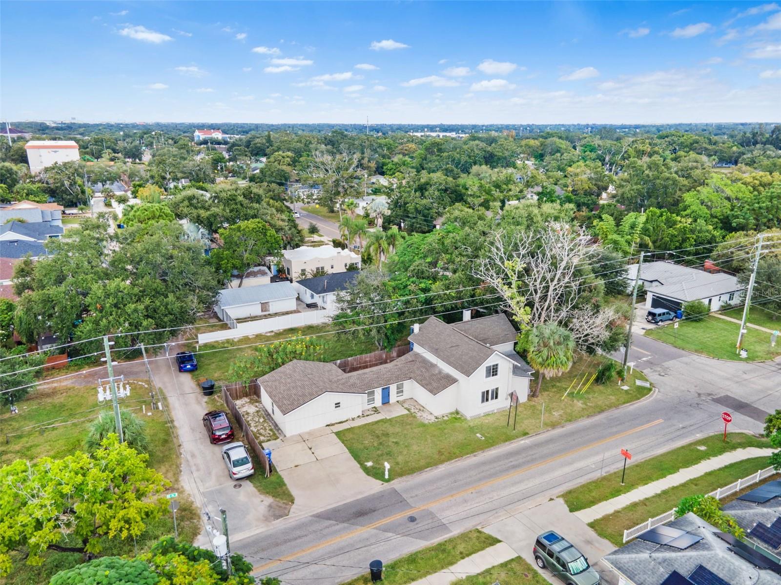 Image 17 of 37 For 2201 50th Avenue N