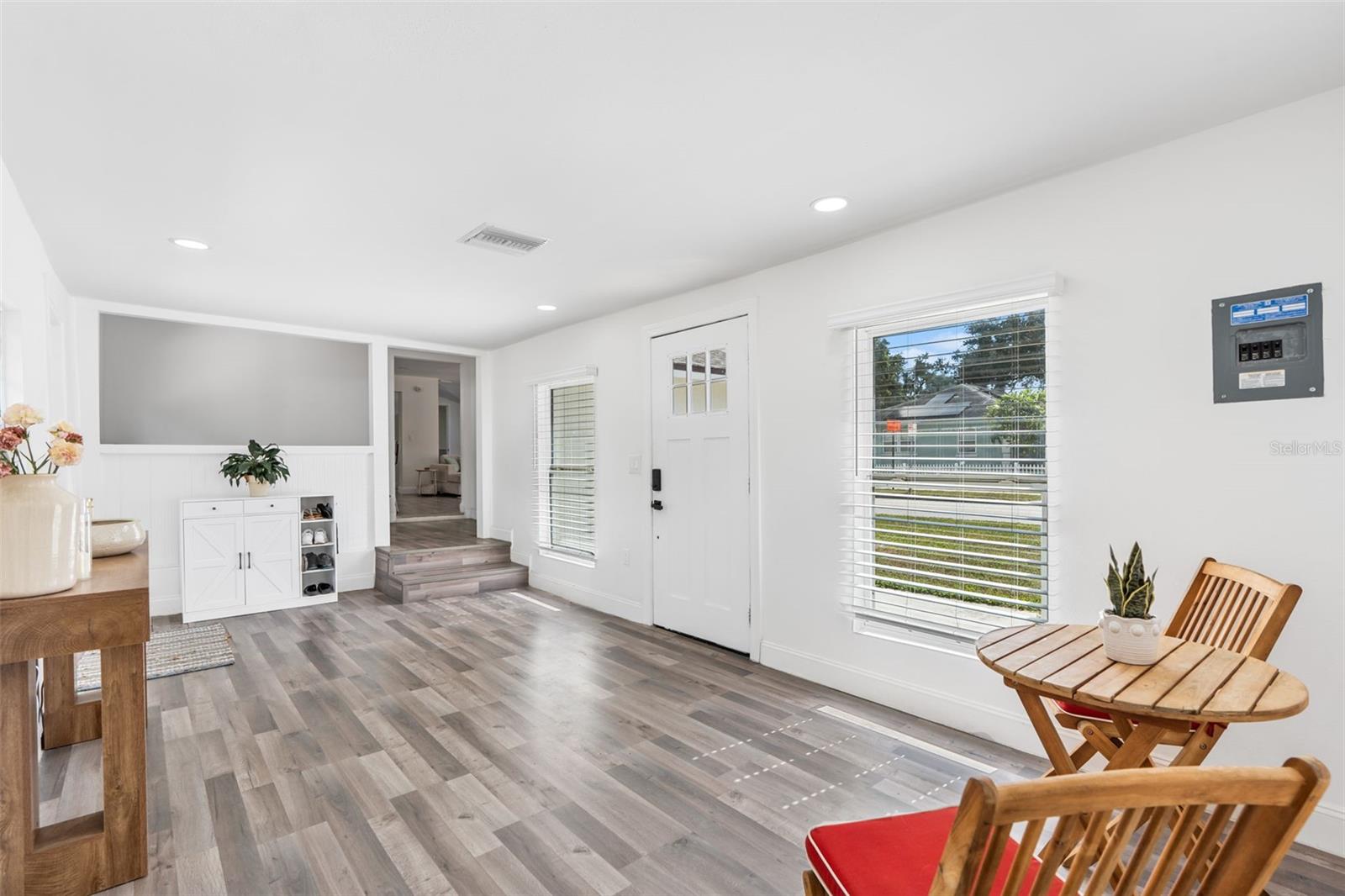 Image 20 of 37 For 2201 50th Avenue N