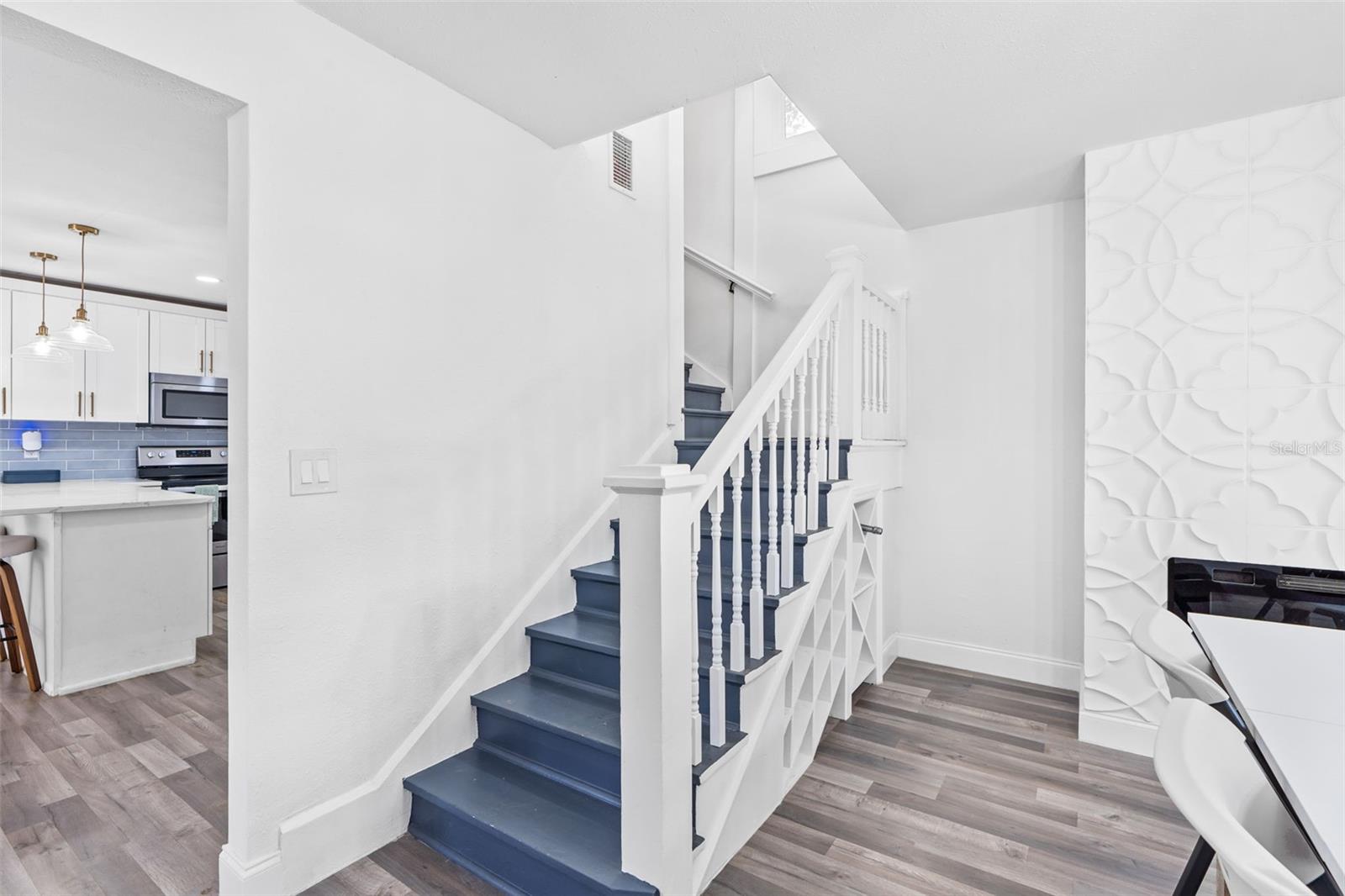 Image 28 of 37 For 2201 50th Avenue N