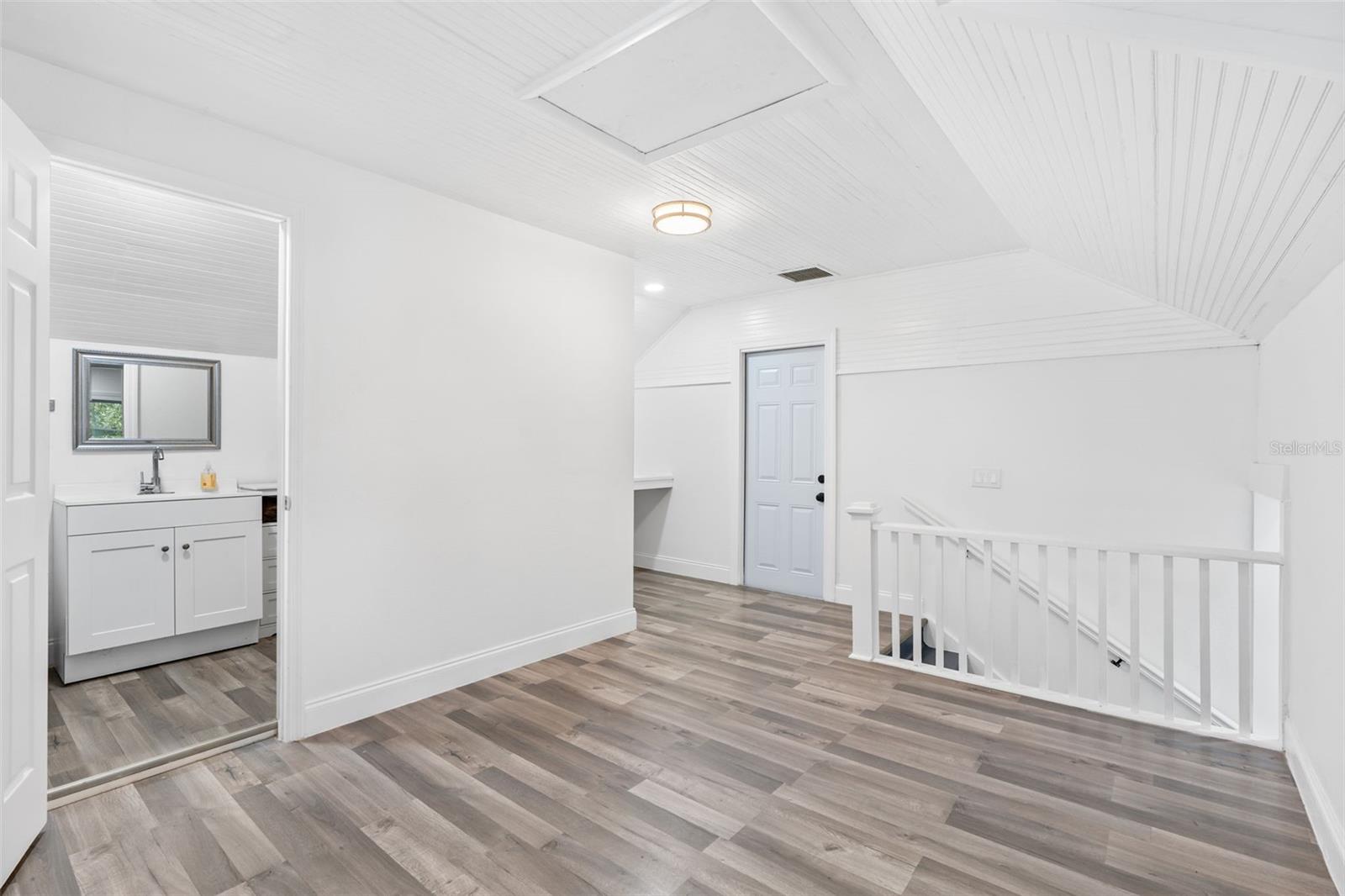 Image 30 of 37 For 2201 50th Avenue N