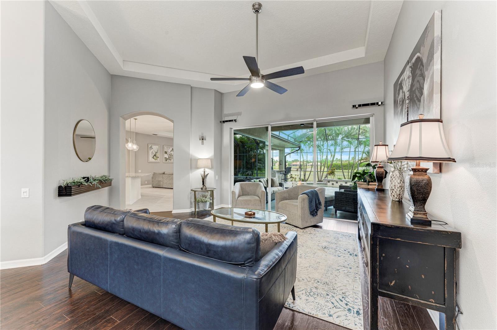 Image 10 of 67 For 12827 Penguin Drive