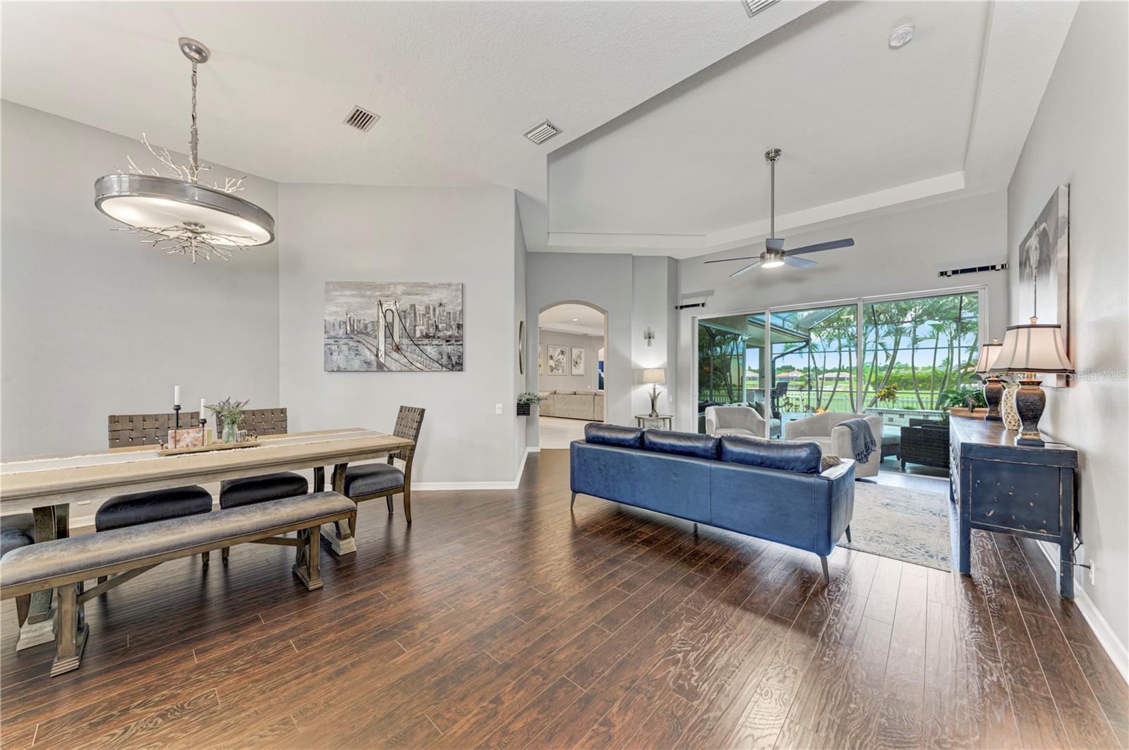 Image 13 of 67 For 12827 Penguin Drive