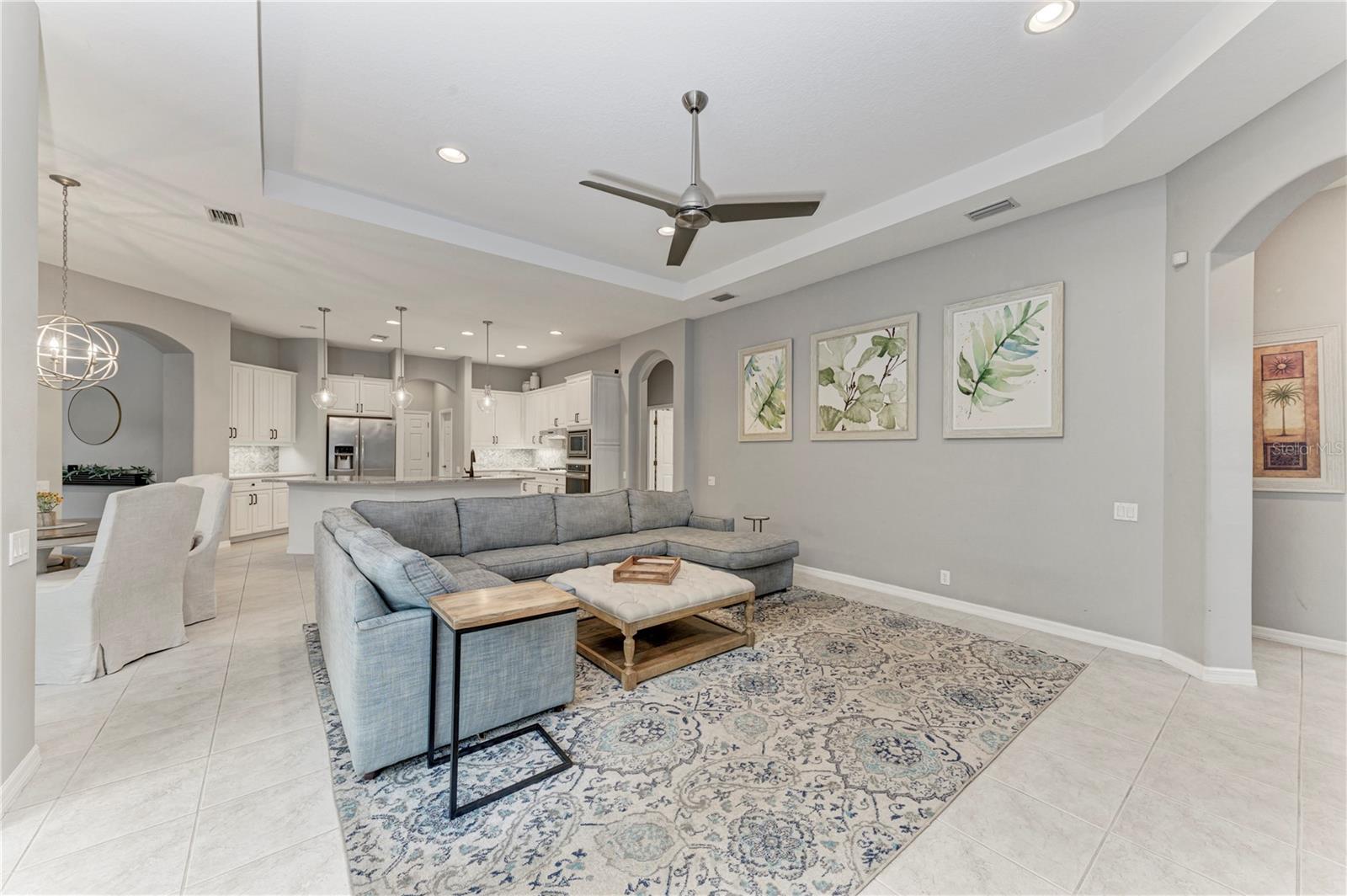 Image 17 of 67 For 12827 Penguin Drive