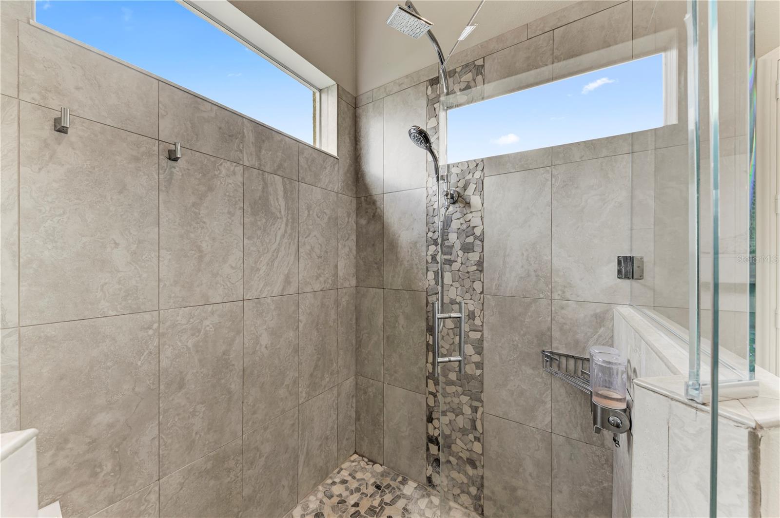 Image 27 of 67 For 12827 Penguin Drive