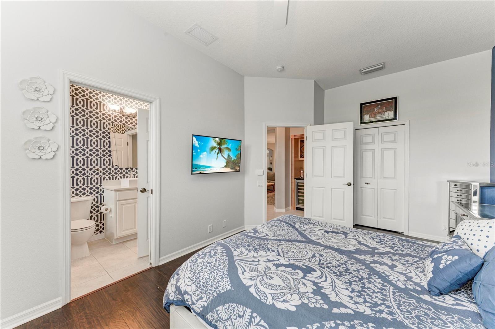 Image 34 of 67 For 12827 Penguin Drive