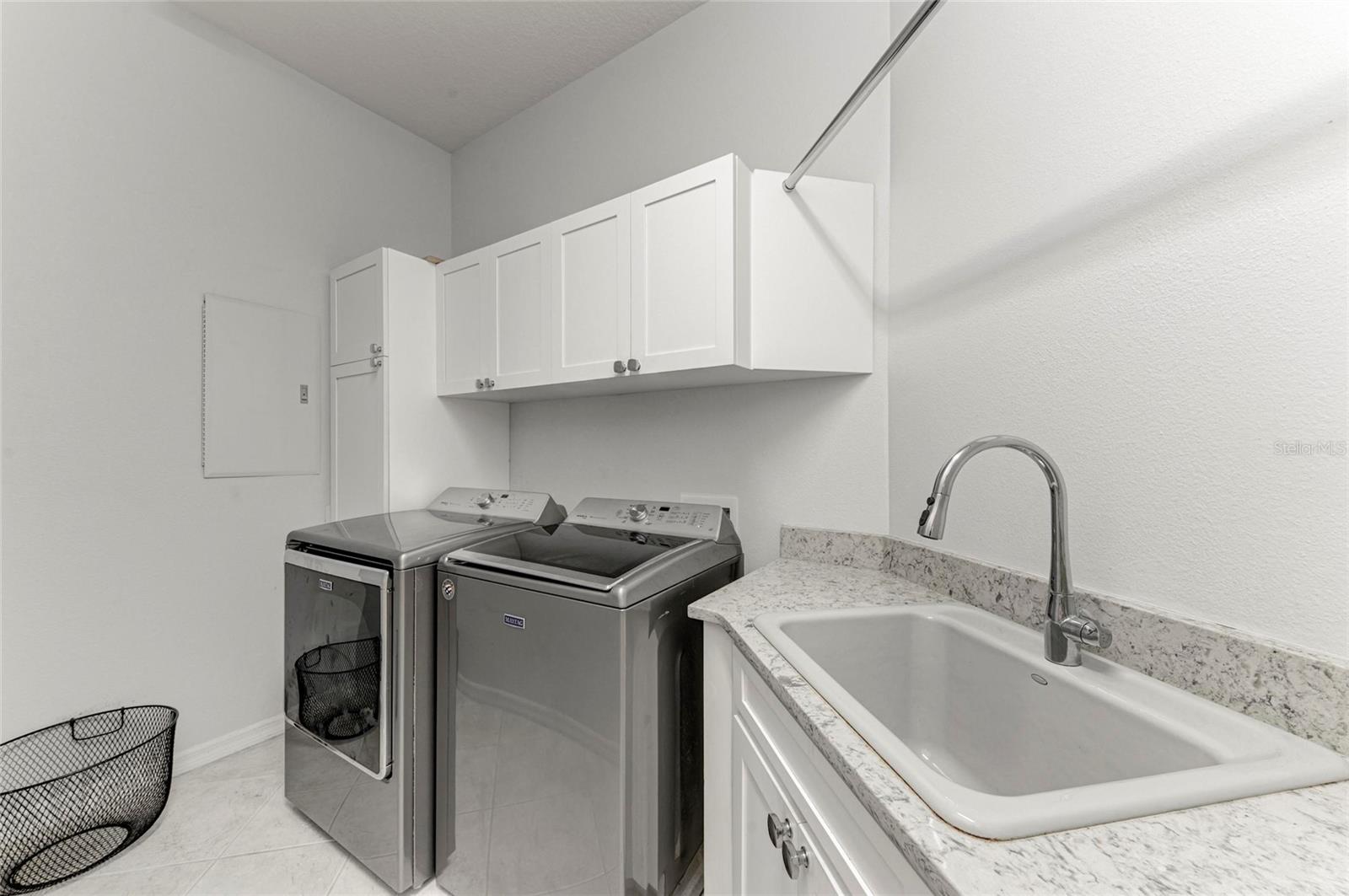 Image 37 of 67 For 12827 Penguin Drive