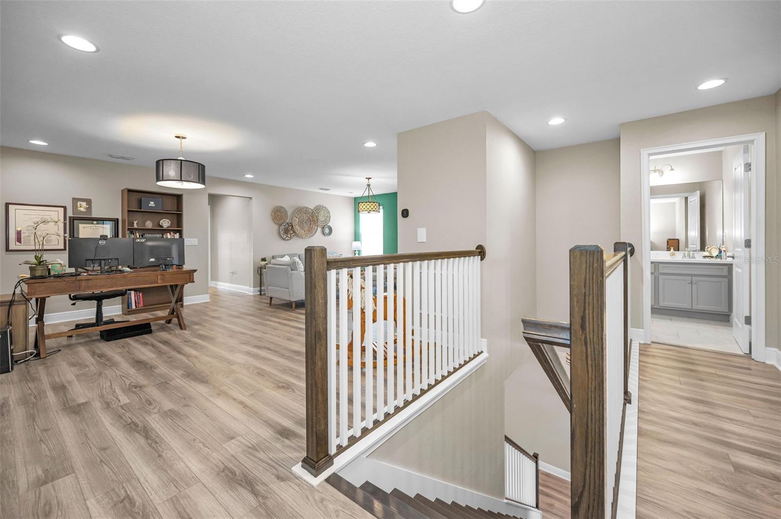 Image 15 of 61 For 2315 Sunset Wind Loop