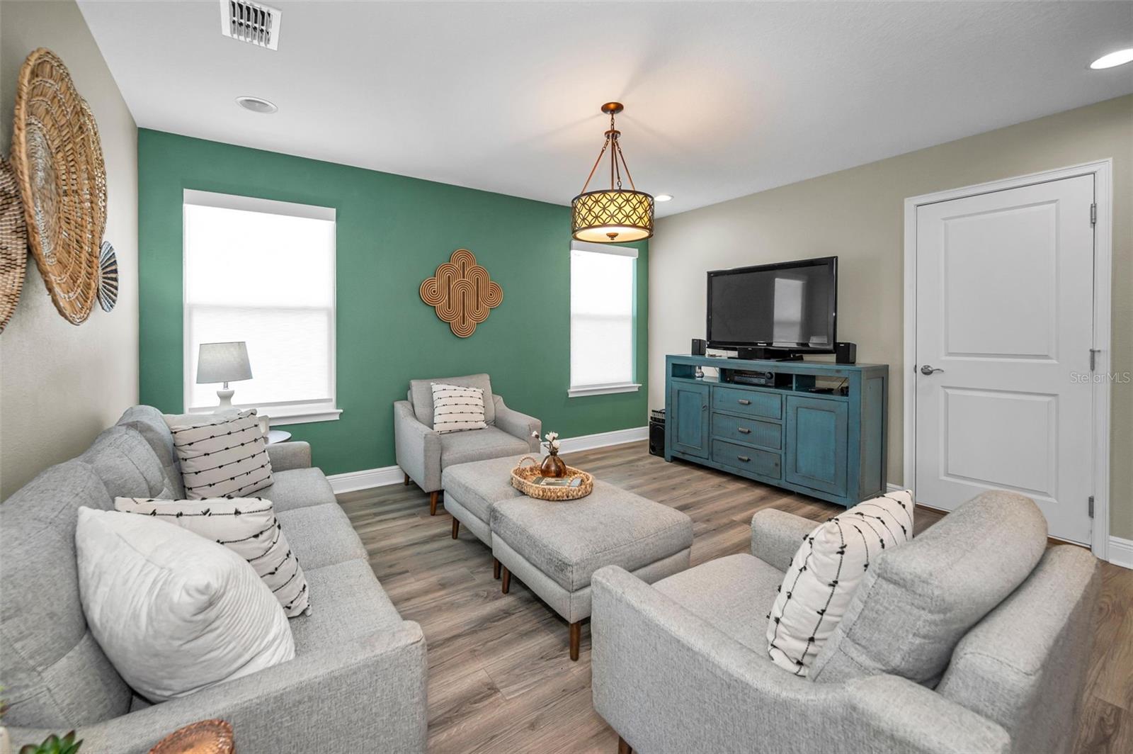 Image 18 of 61 For 2315 Sunset Wind Loop