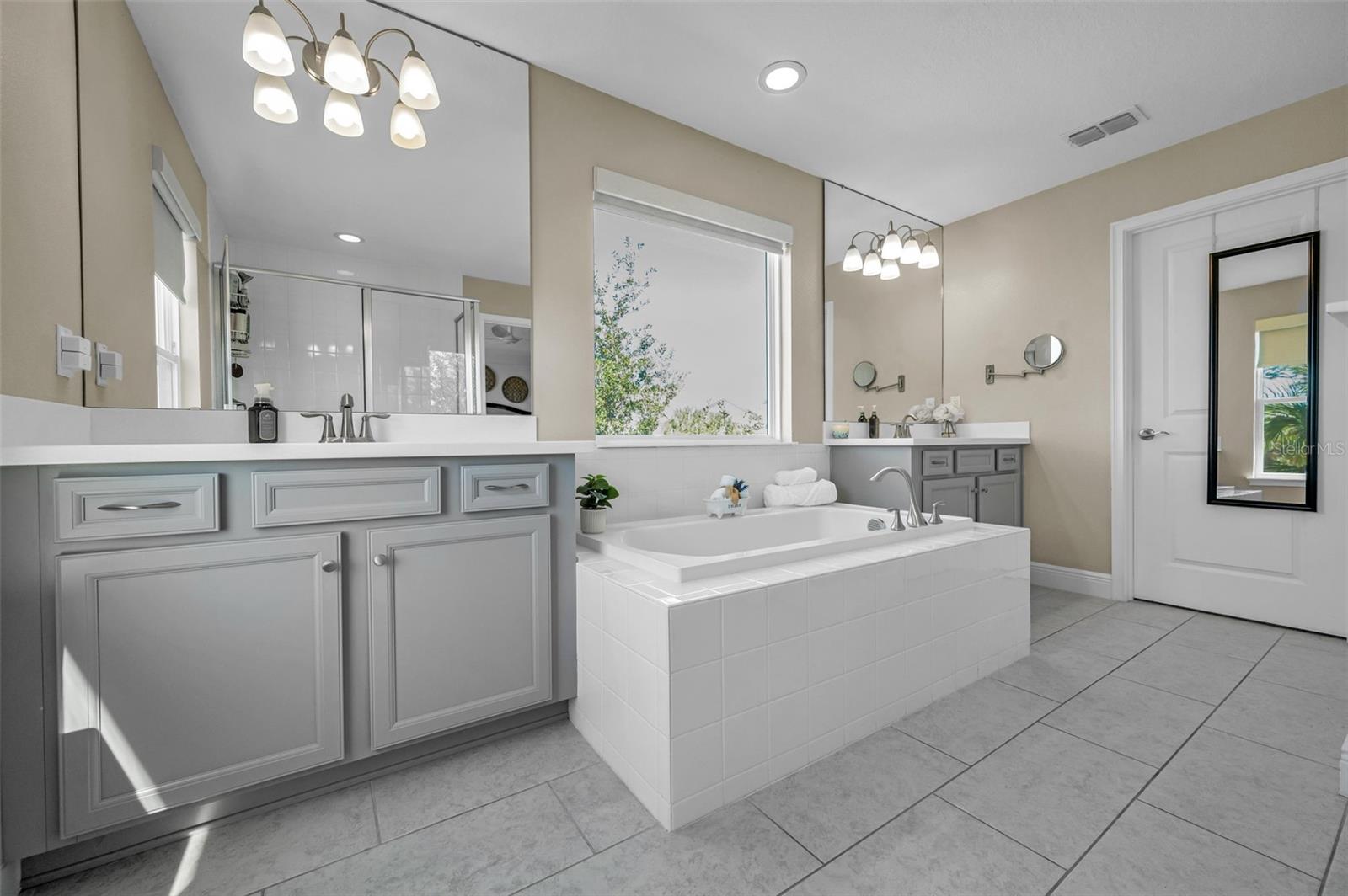 Image 26 of 61 For 2315 Sunset Wind Loop