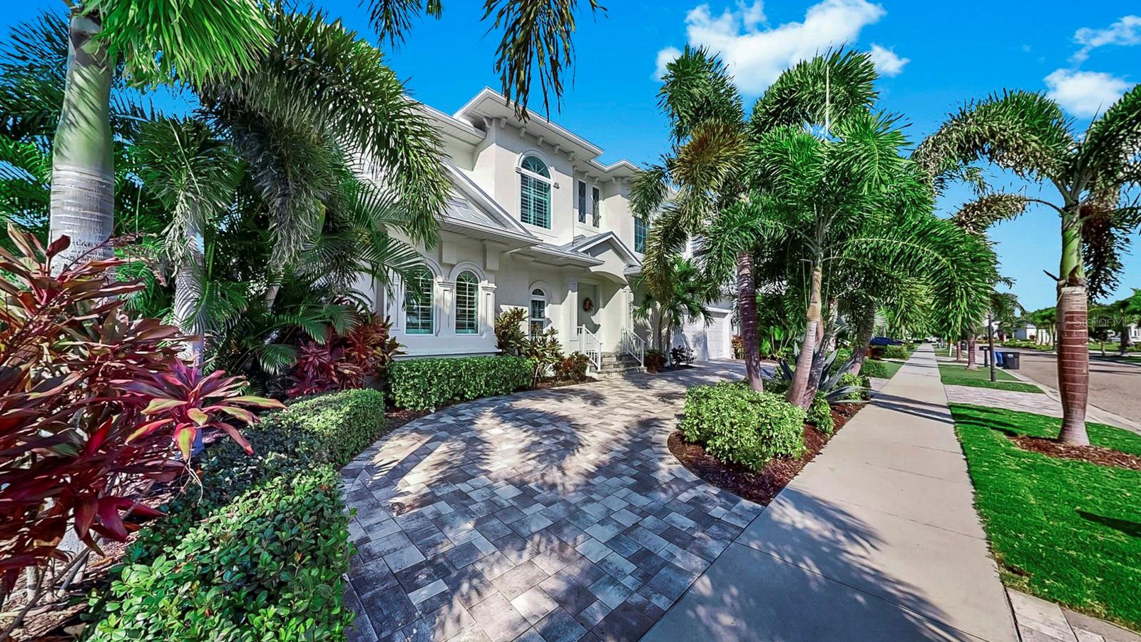 Image 5 of 100 For 701 Pinckney Drive