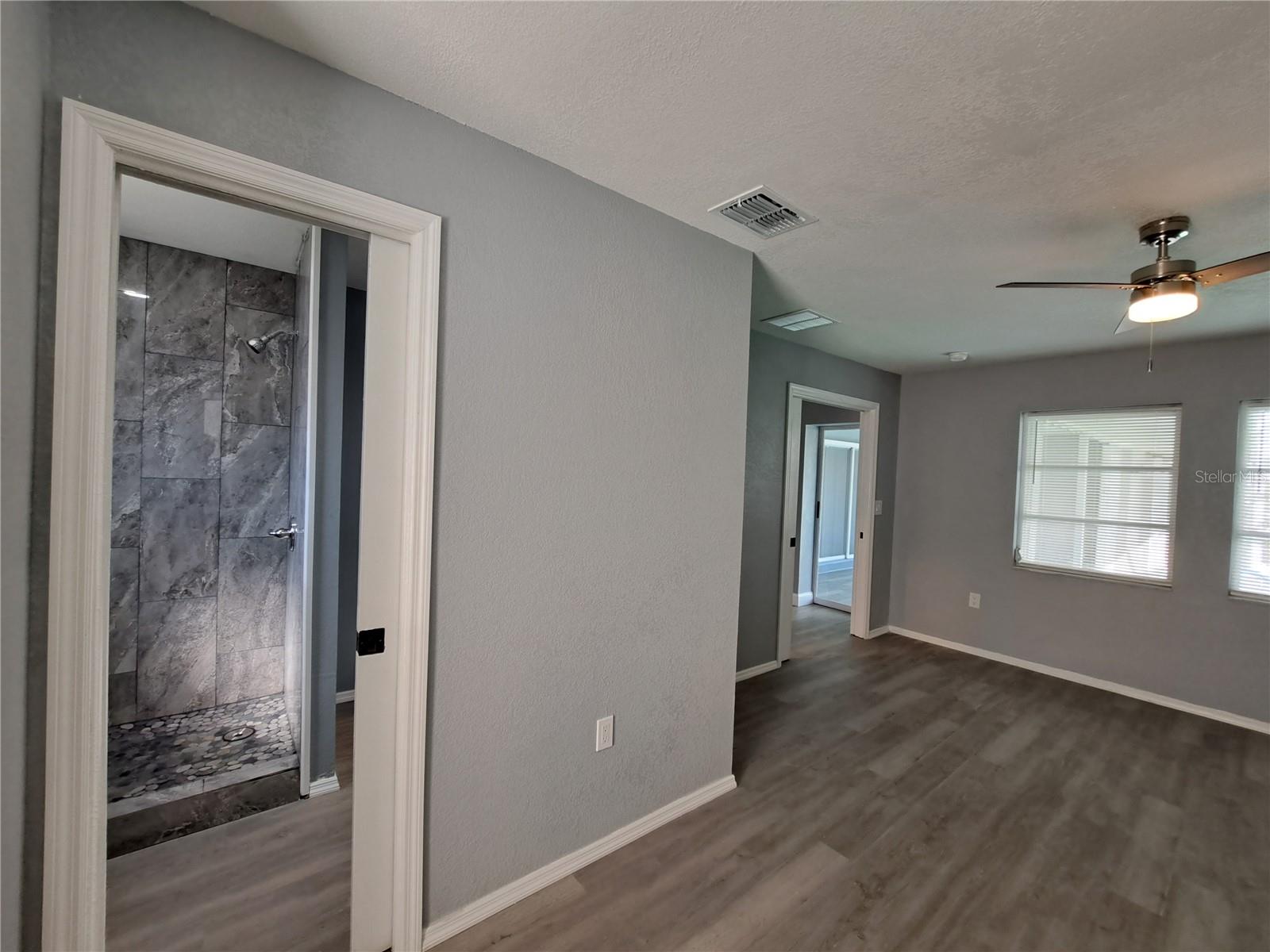 Image 23 of 94 For 26 Clintwood Avenue