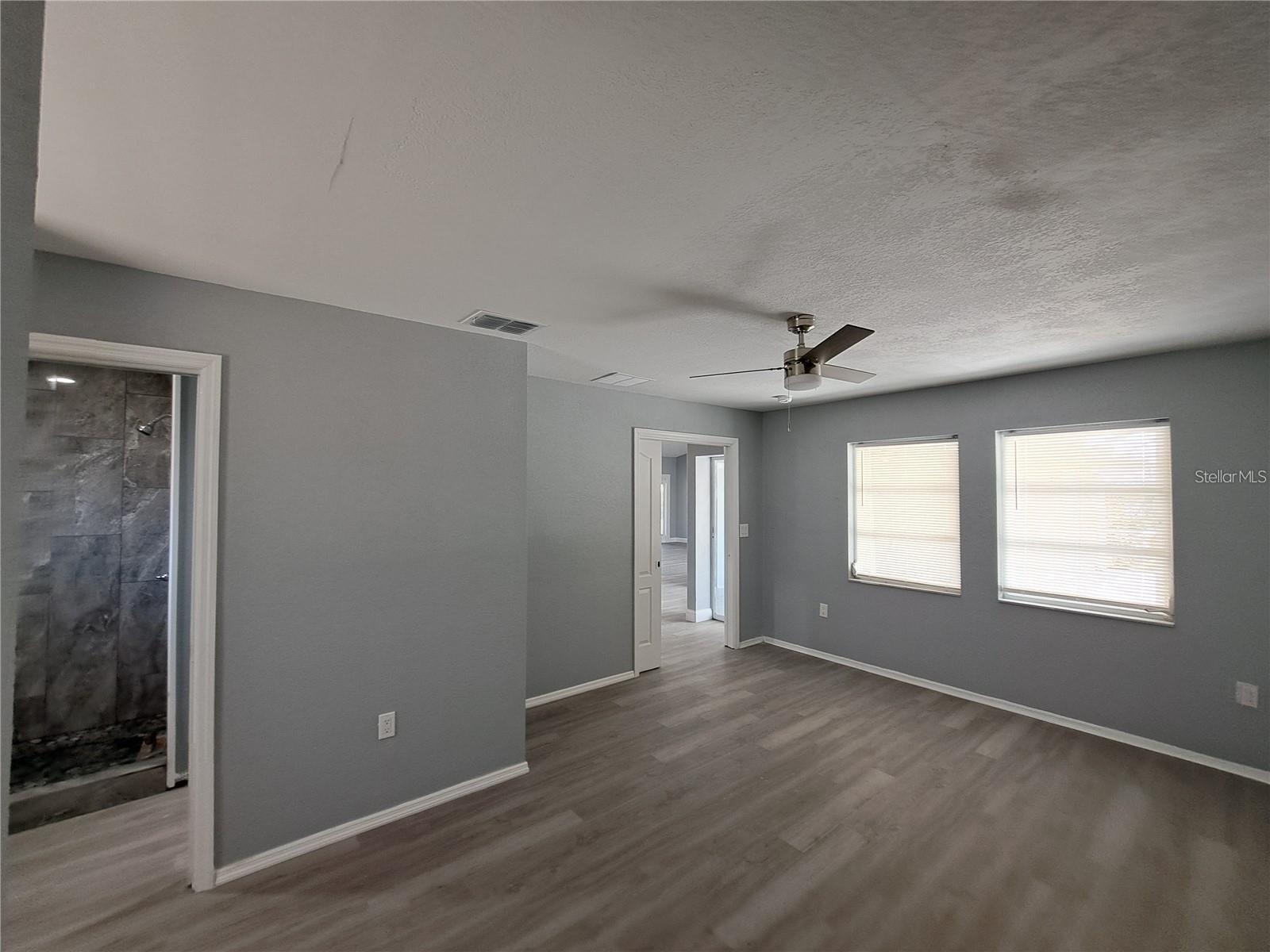 Image 25 of 94 For 26 Clintwood Avenue