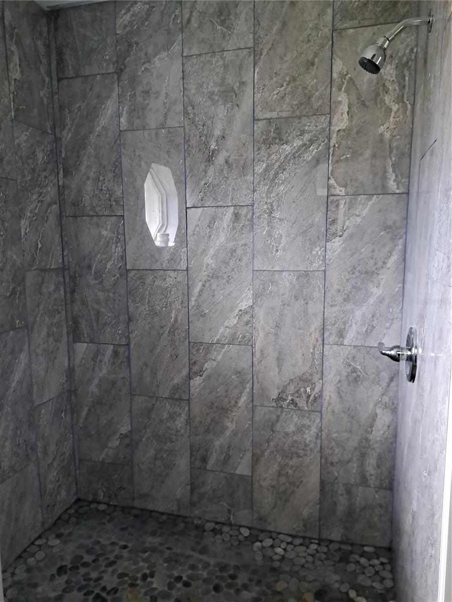 Image 35 of 94 For 26 Clintwood Avenue