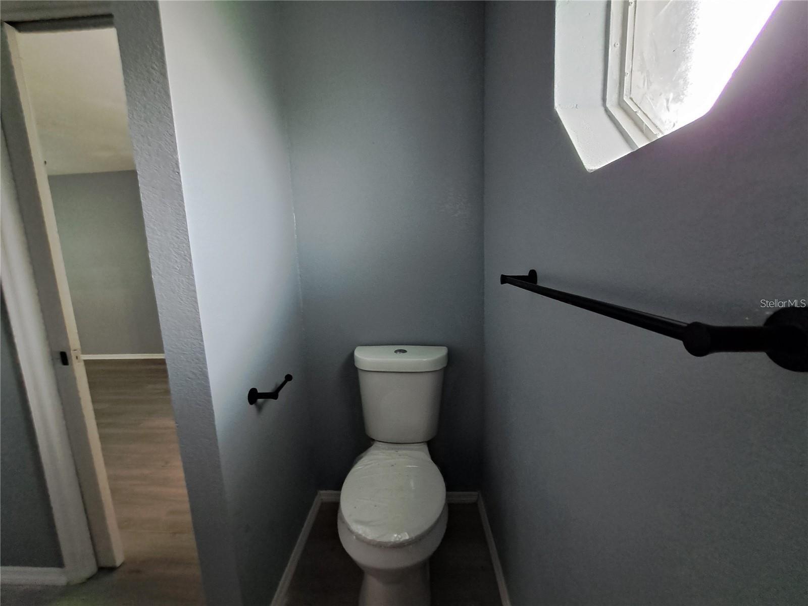 Image 36 of 94 For 26 Clintwood Avenue