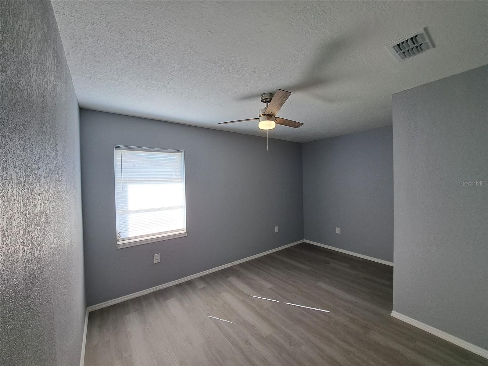 Image 38 of 94 For 26 Clintwood Avenue