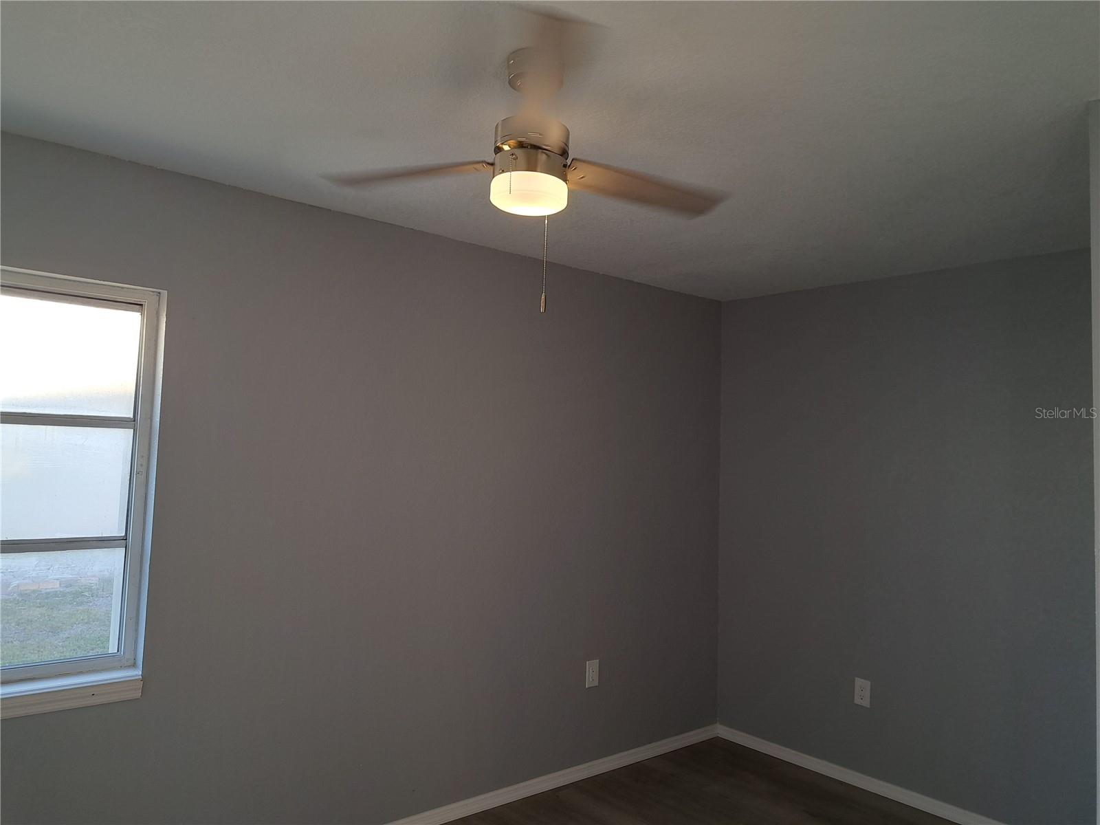 Image 40 of 94 For 26 Clintwood Avenue