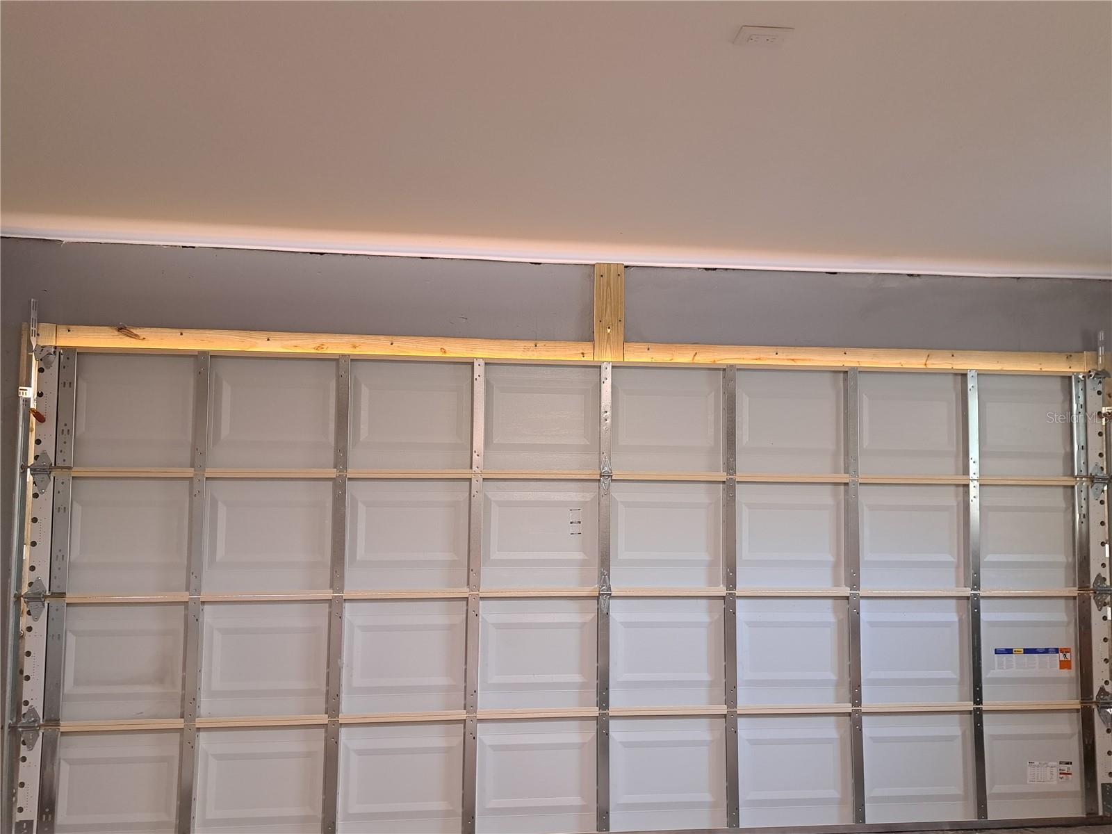 Image 61 of 94 For 26 Clintwood Avenue