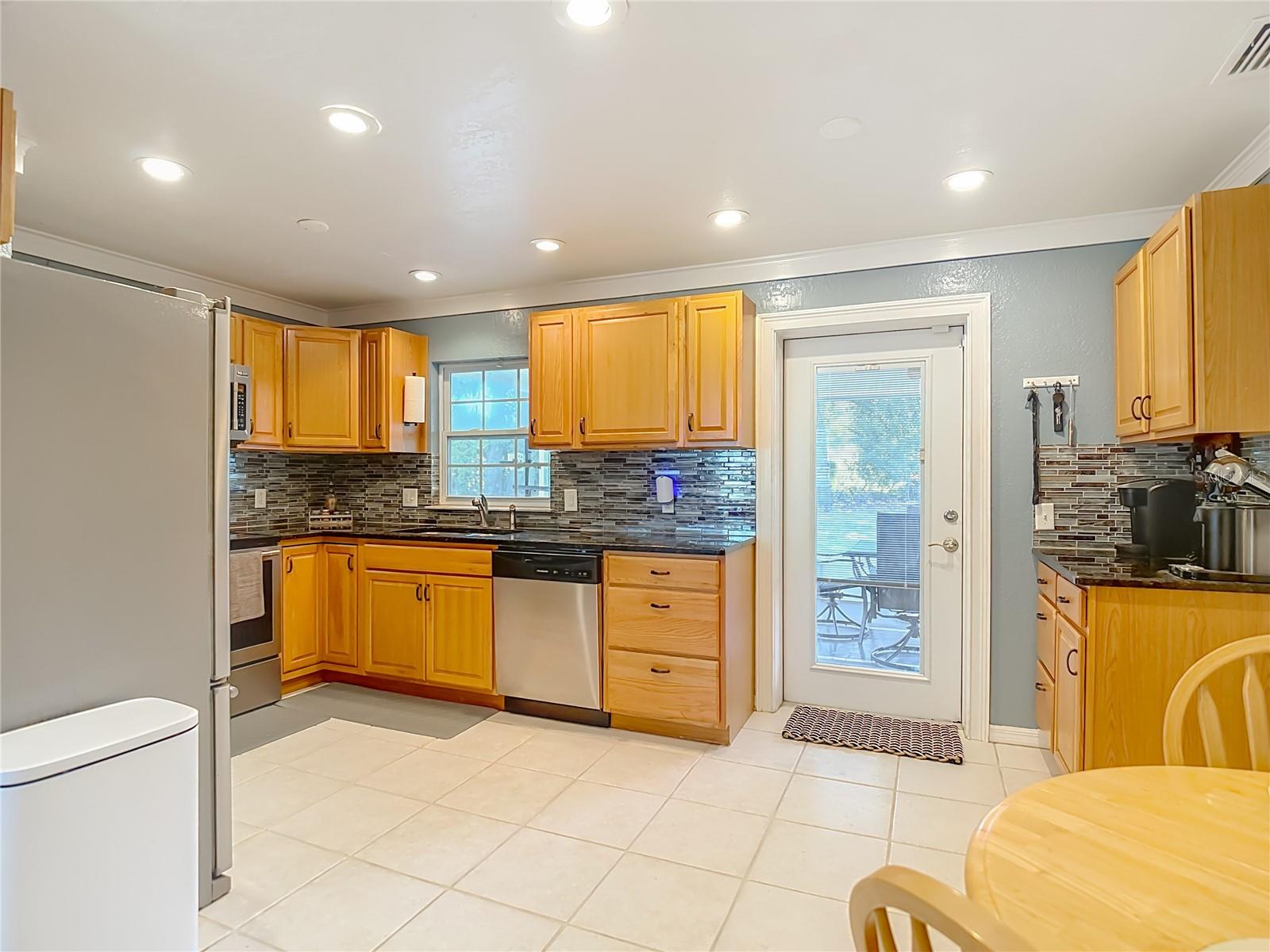 Image 11 of 52 For 501 Pheasant Place