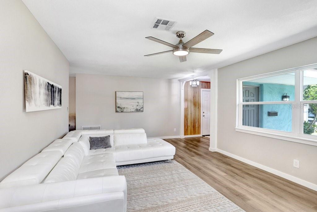 Image 19 of 28 For 5032 Chancellor Street Ne