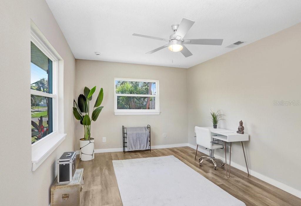 Image 8 of 28 For 5032 Chancellor Street Ne