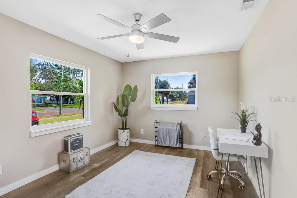 Image 9 of 28 For 5032 Chancellor Street Ne