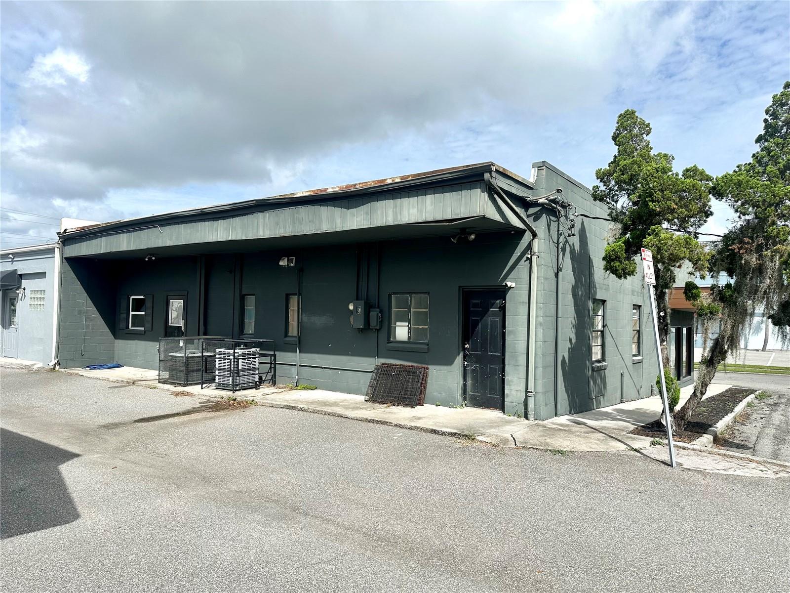 Image 4 of 7 For 119 Allamanda Drive