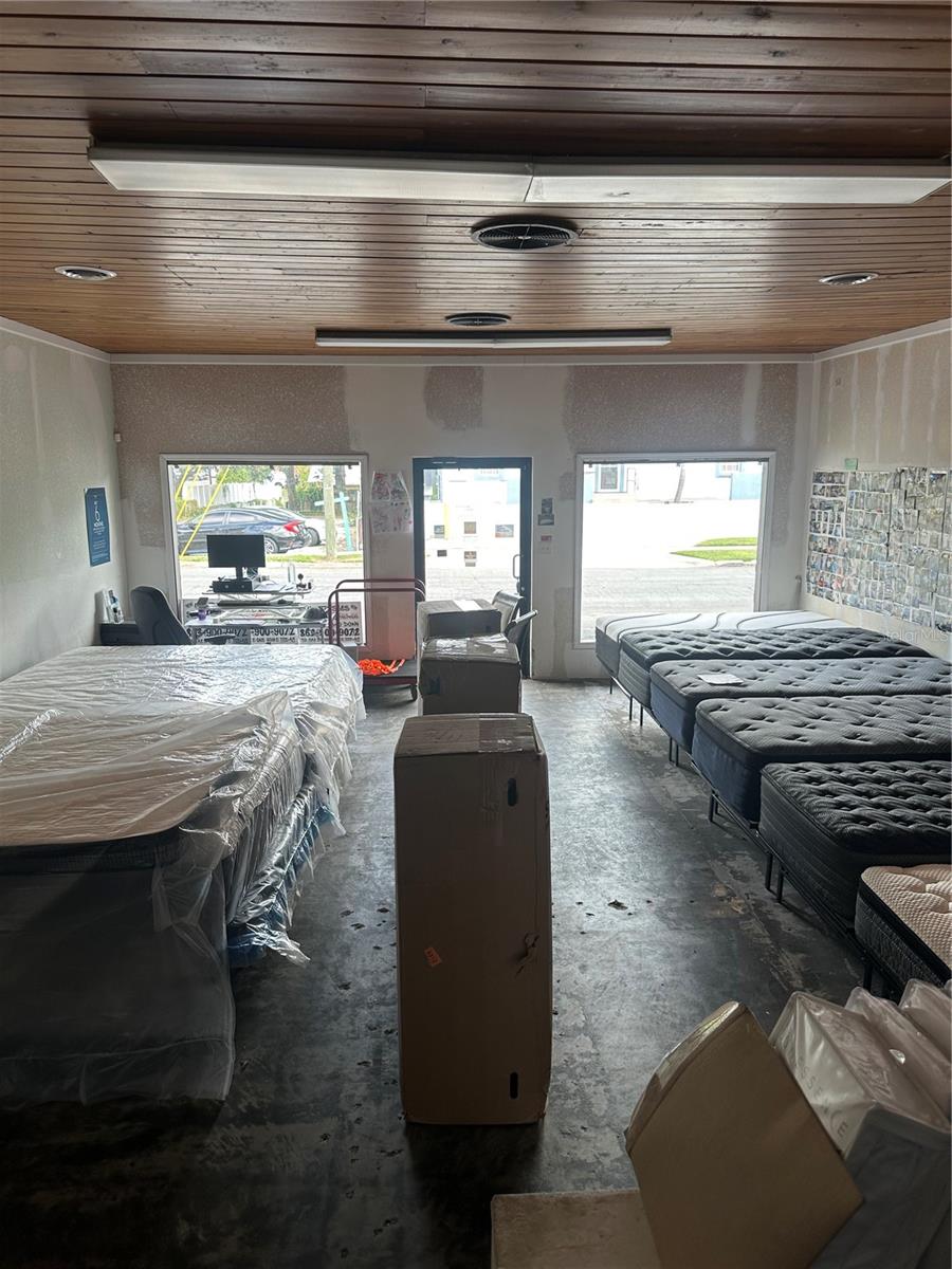 Image 5 of 7 For 119 Allamanda Drive