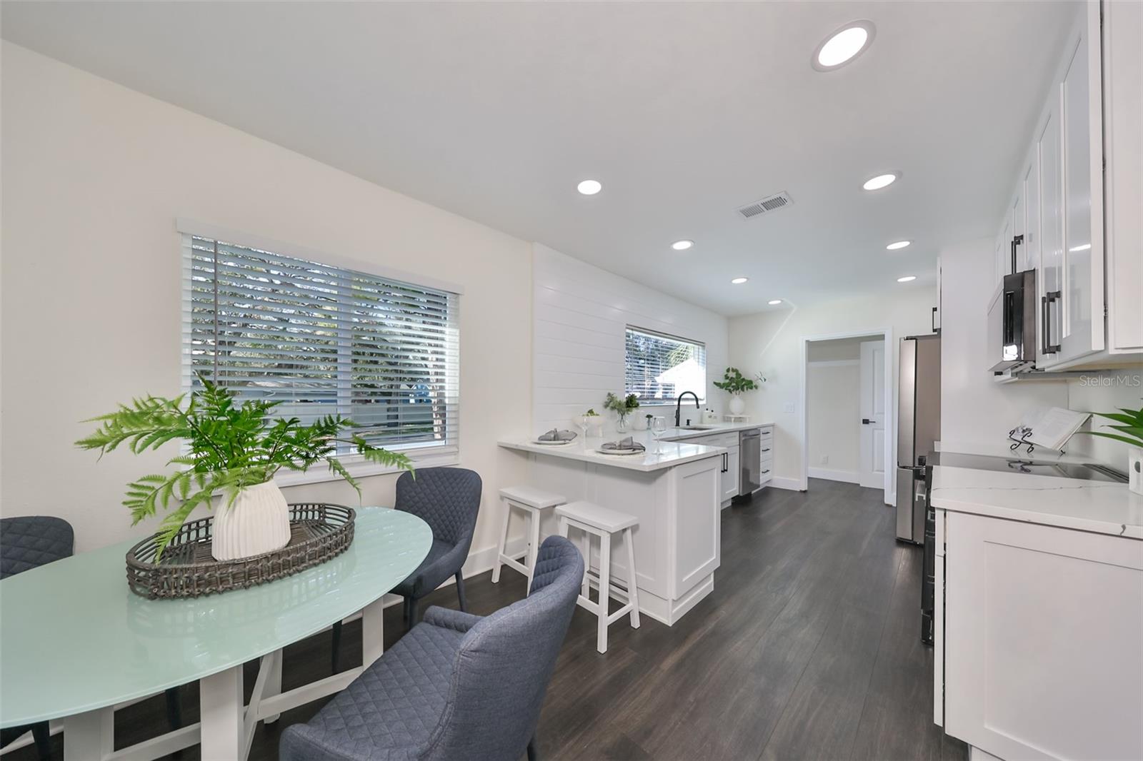 Image 17 of 40 For 1846 3rd Street S