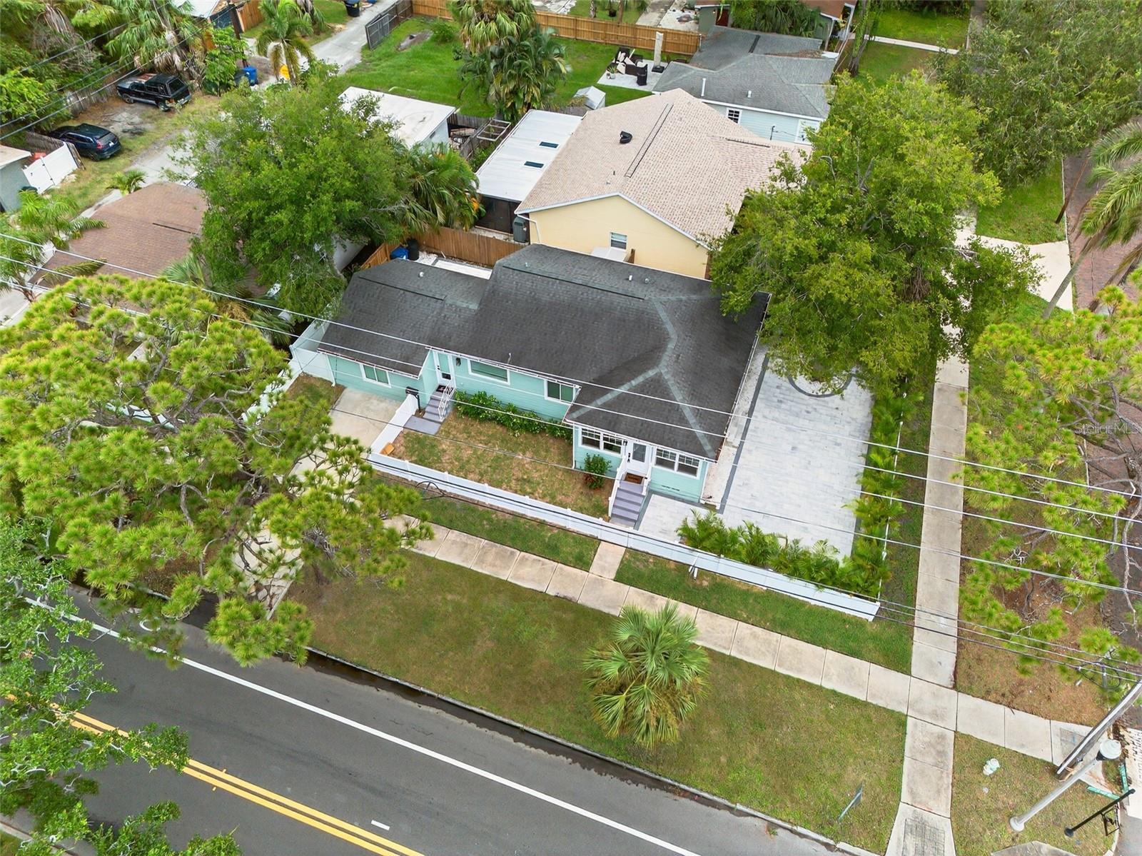 Image 3 of 40 For 1846 3rd Street S