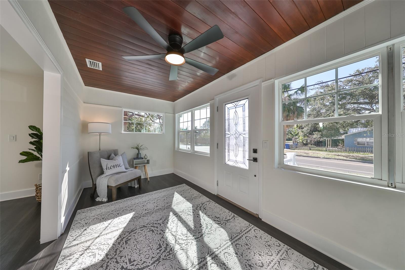 Image 9 of 40 For 1846 3rd Street S