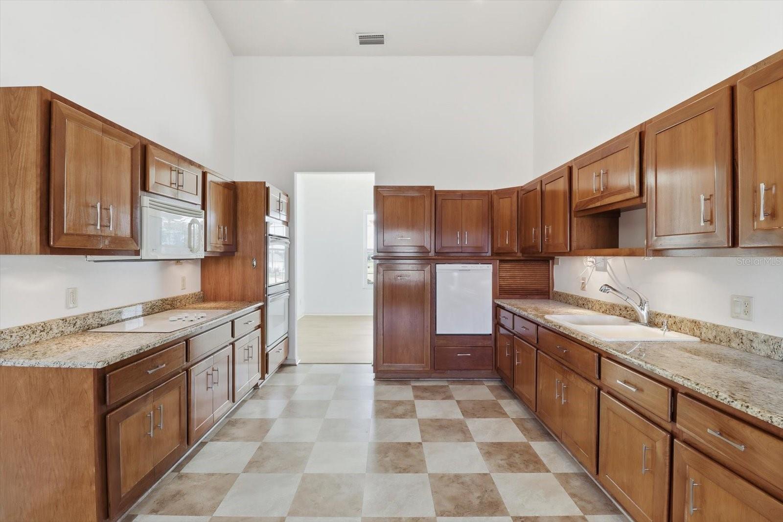 Image 12 of 37 For 271 Hambletonian Drive