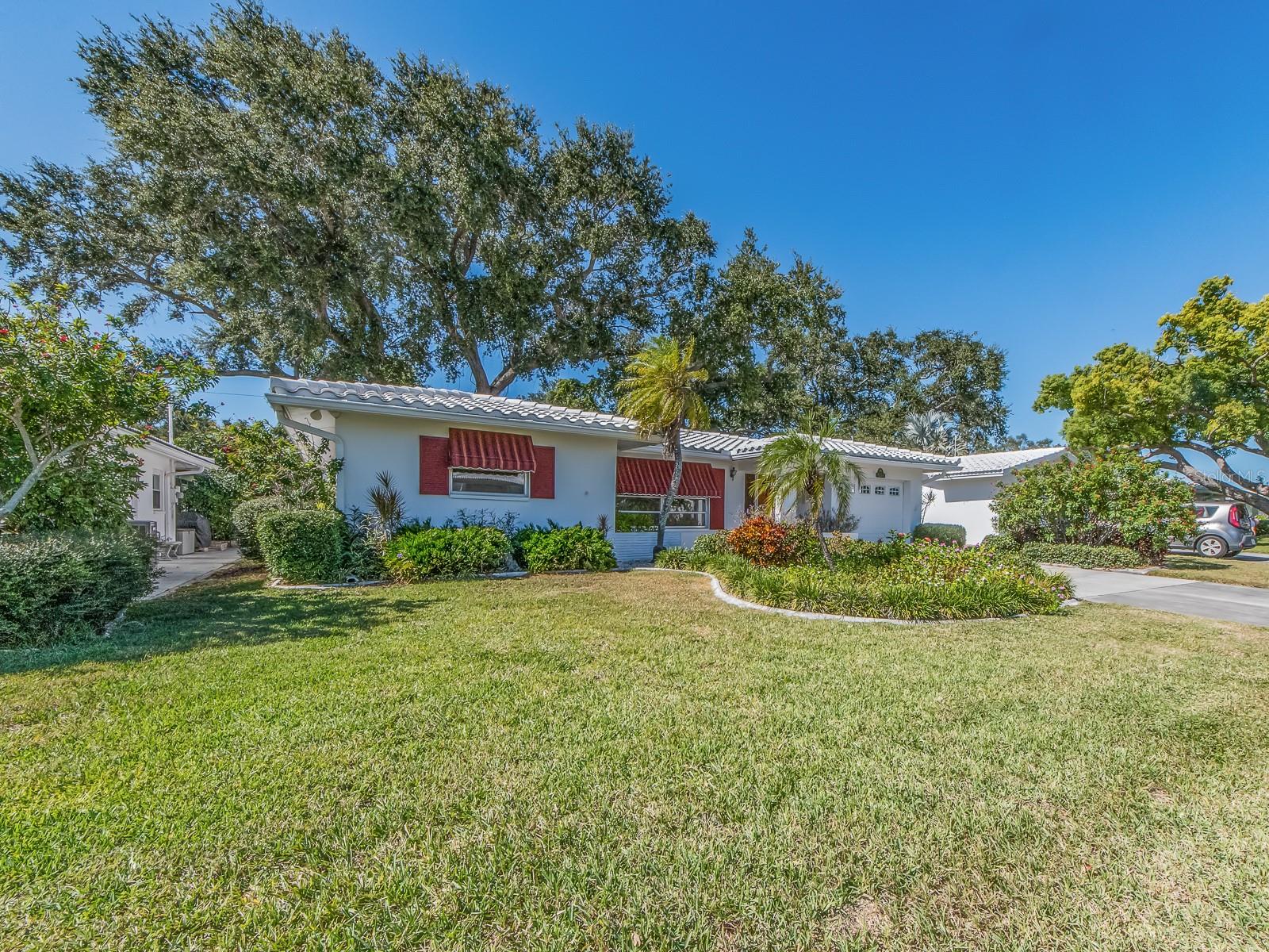 Image 3 of 43 For 9234 141st Street