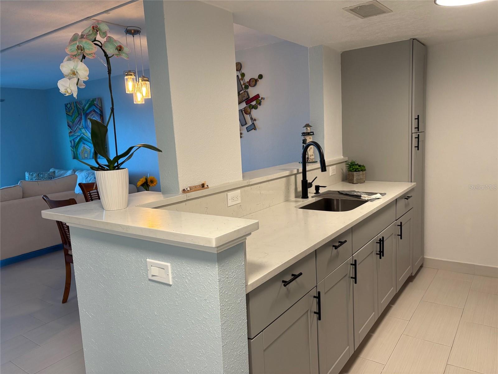 Image 10 of 45 For 464 Paula Drive N 116