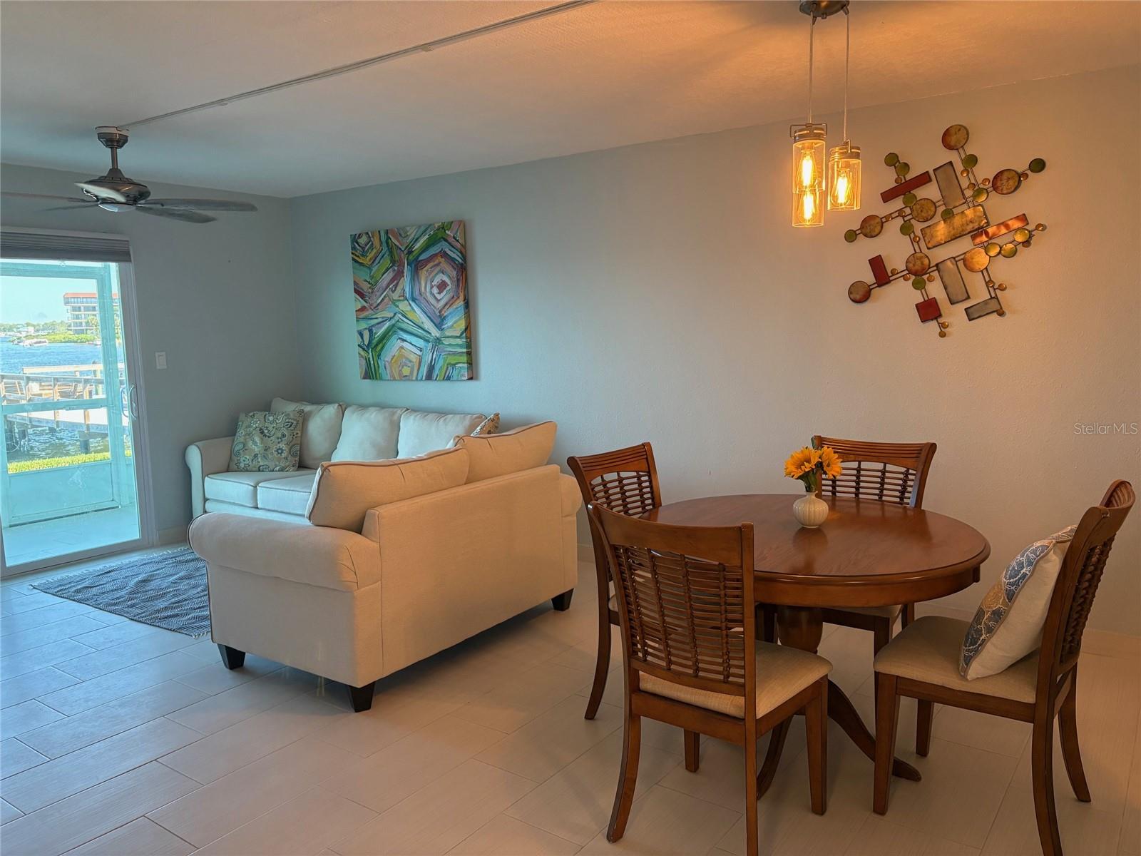 Image 17 of 45 For 464 Paula Drive N 116