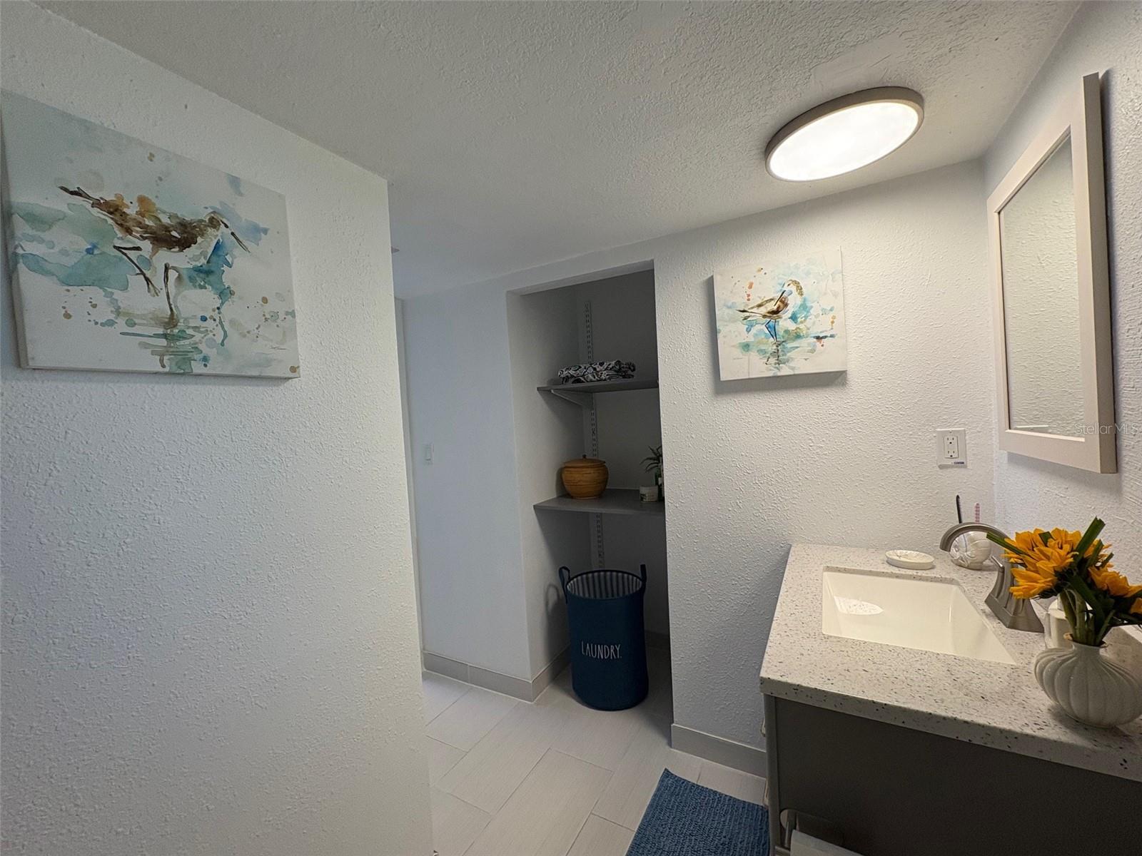 Image 31 of 45 For 464 Paula Drive N 116