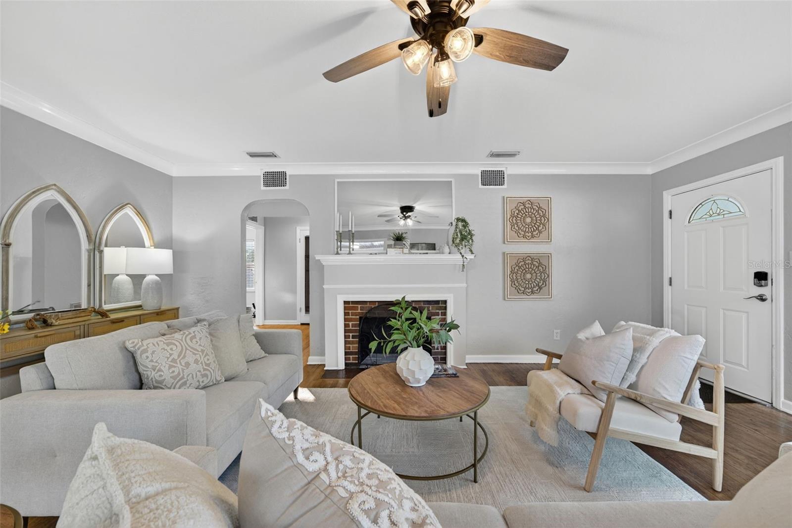 Image 13 of 90 For 4900 27th Avenue S