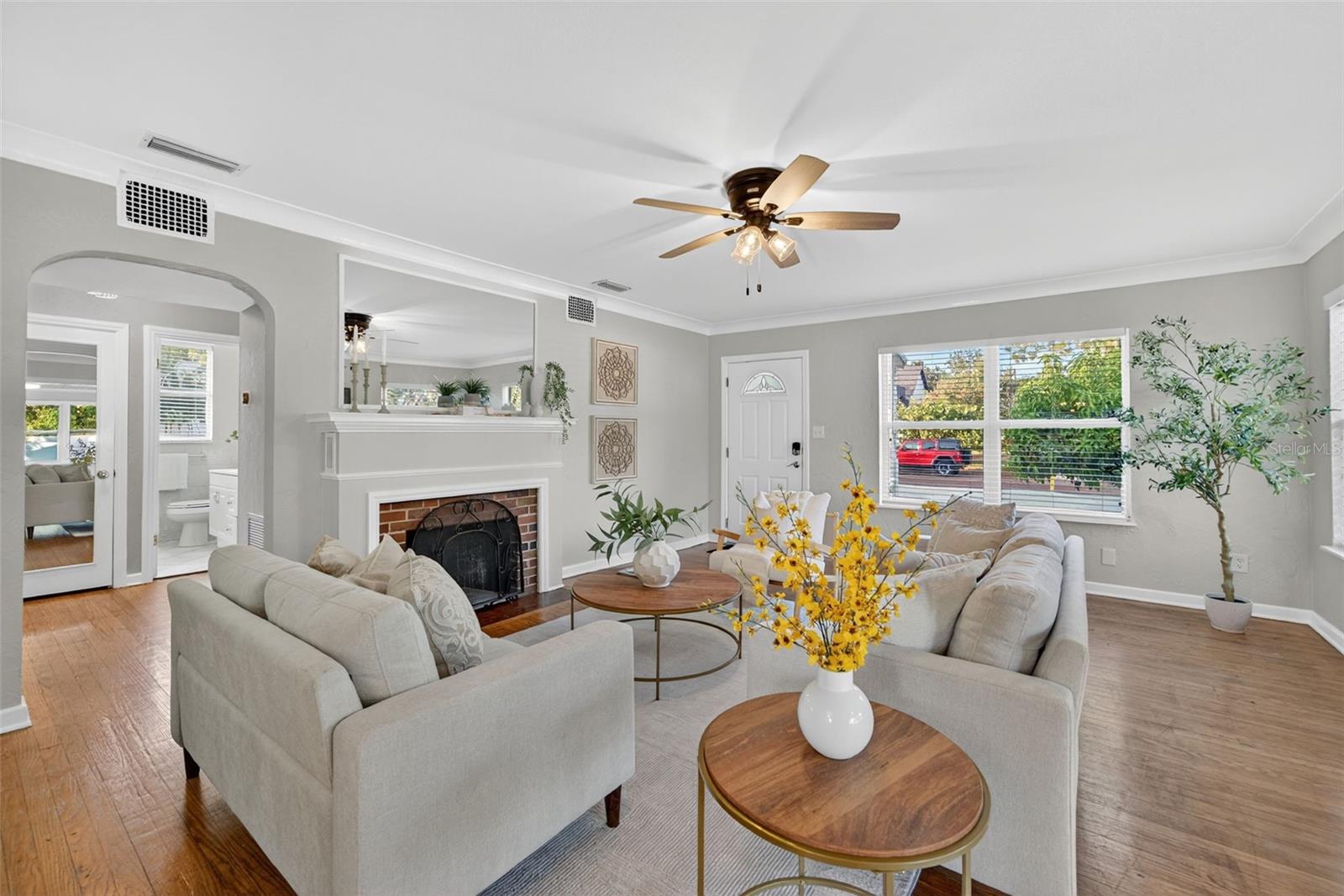 Image 14 of 90 For 4900 27th Avenue S